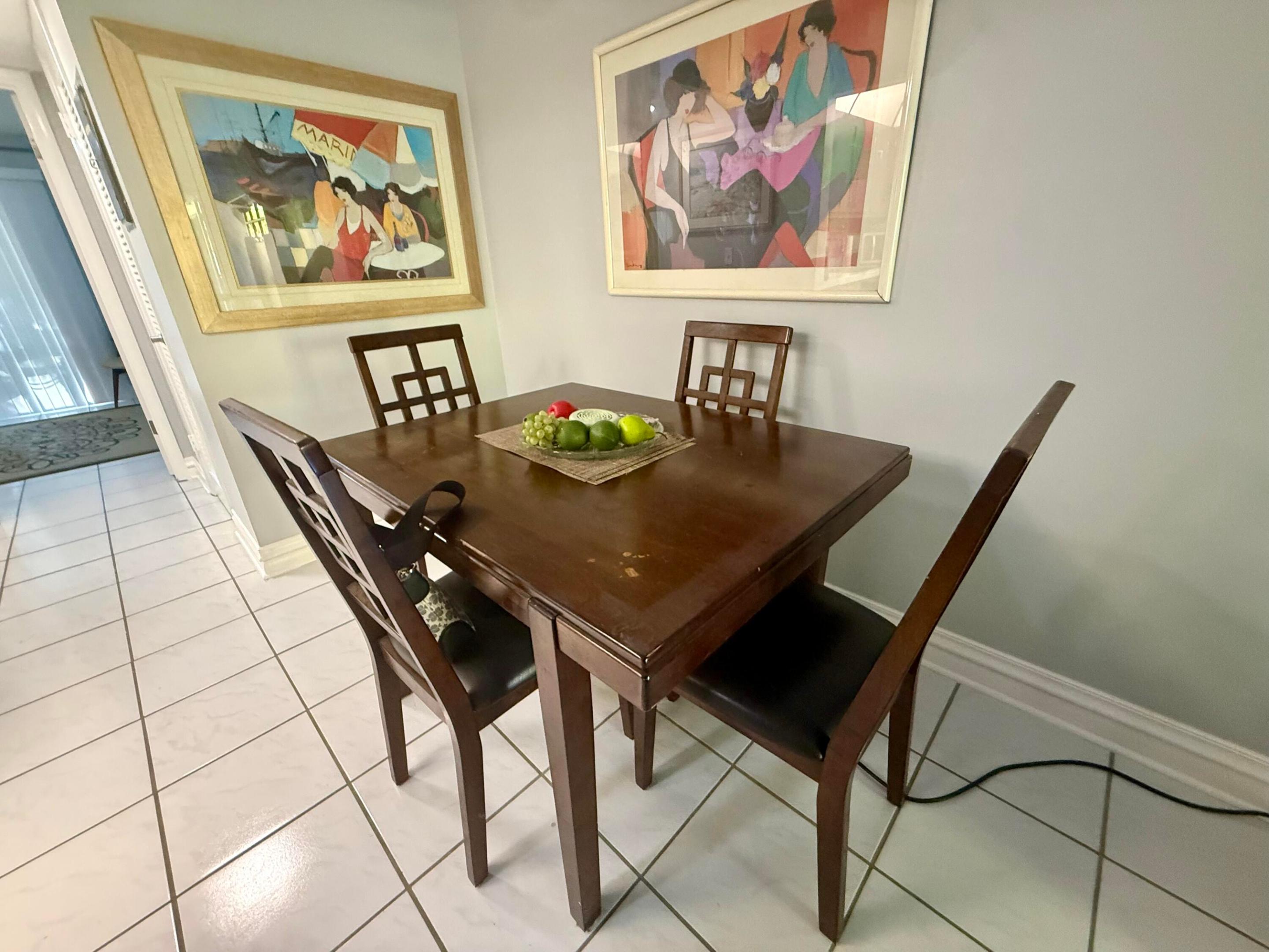 18 Markham A Property Photo 5