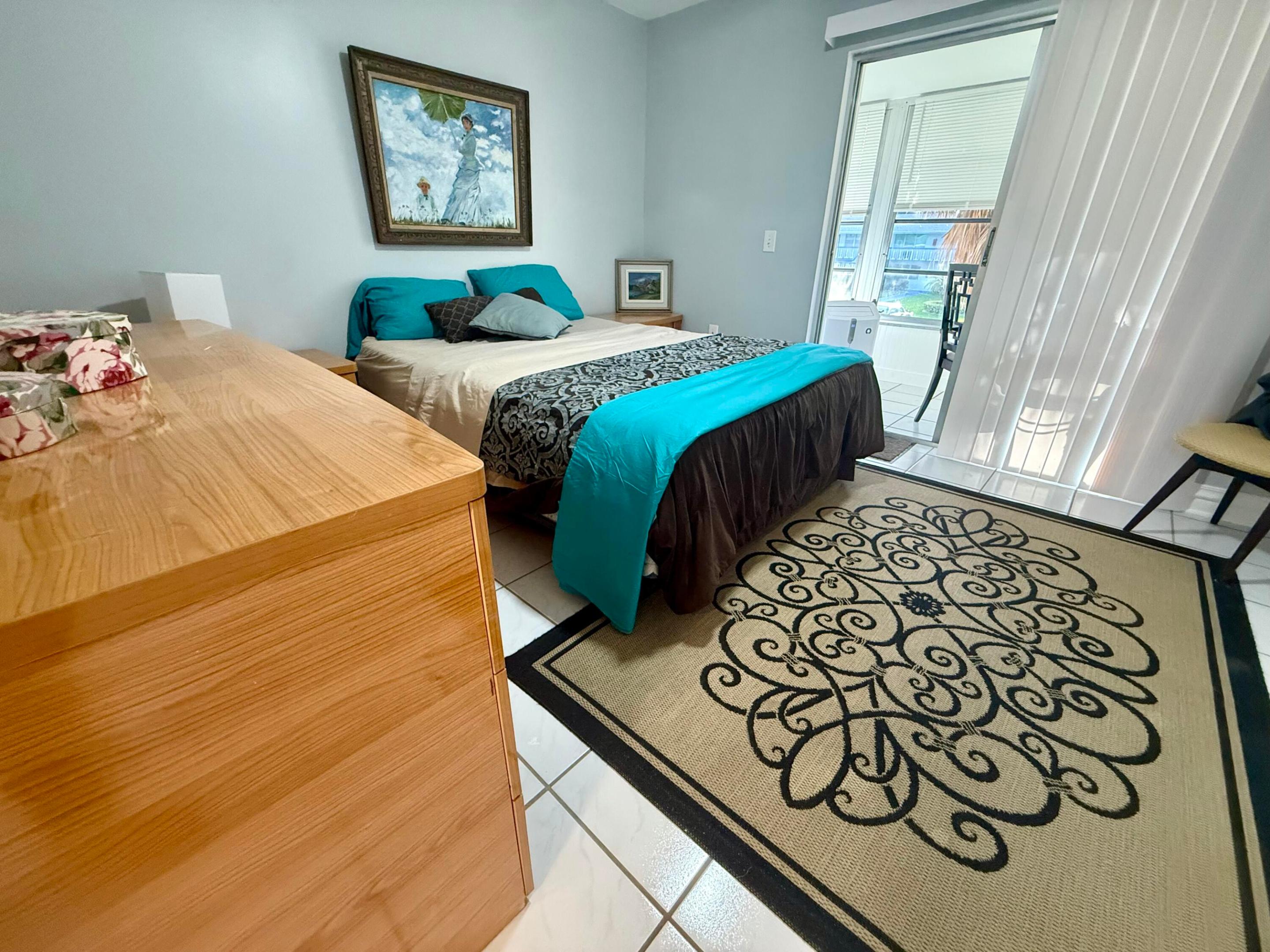 18 Markham A Property Photo 9