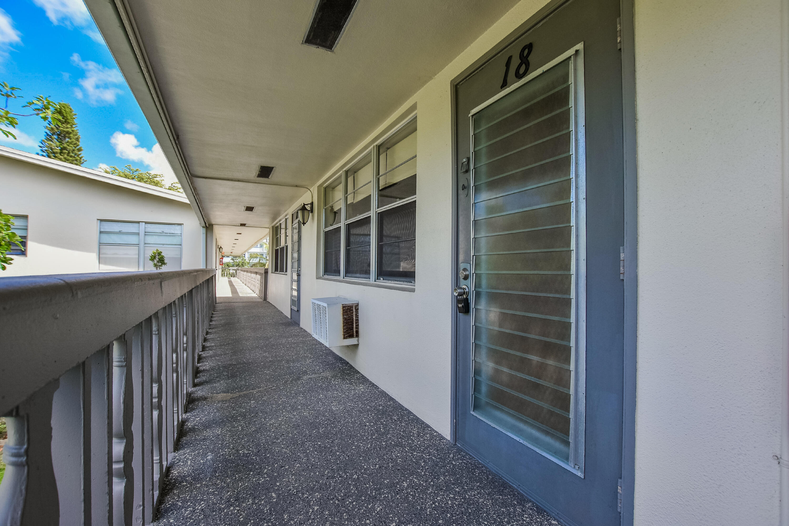18 Markham A Property Photo 13
