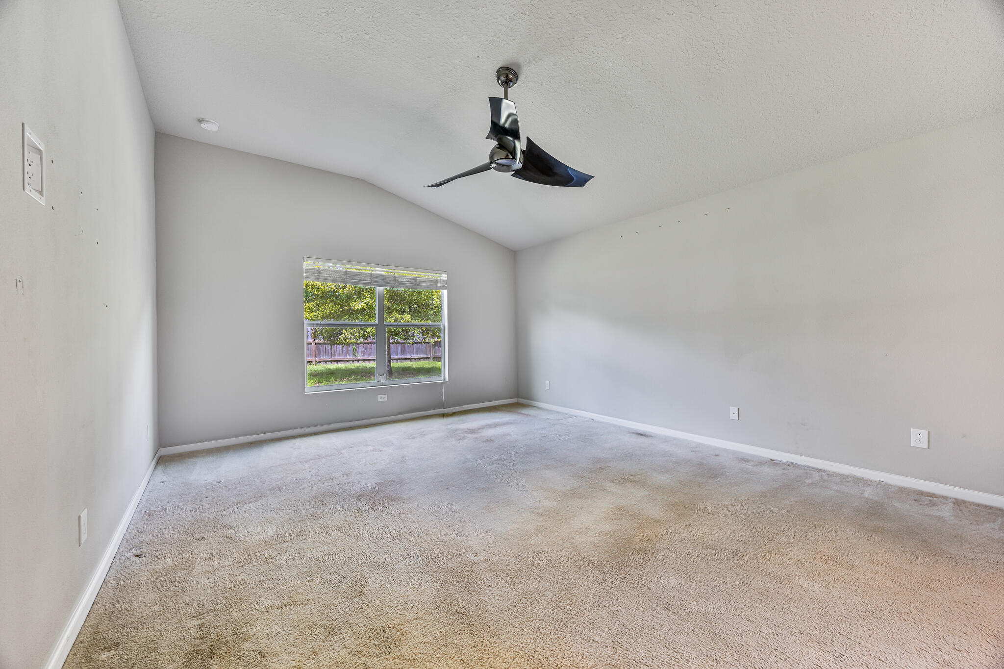 335 Evergreen Street Ne Property Photo 19