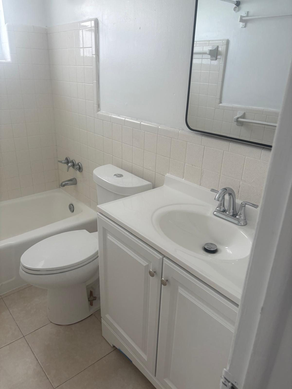 1901 Miami Road 1-3 Property Photo 4