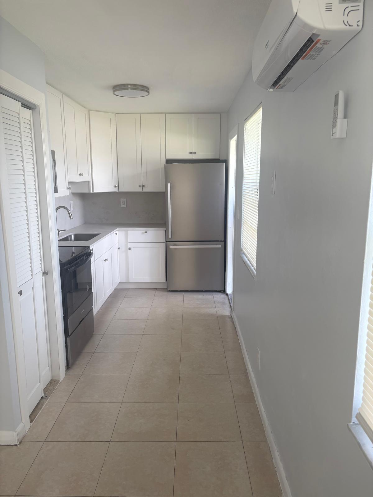 1901 Miami Road 1-3 Property Photo 6