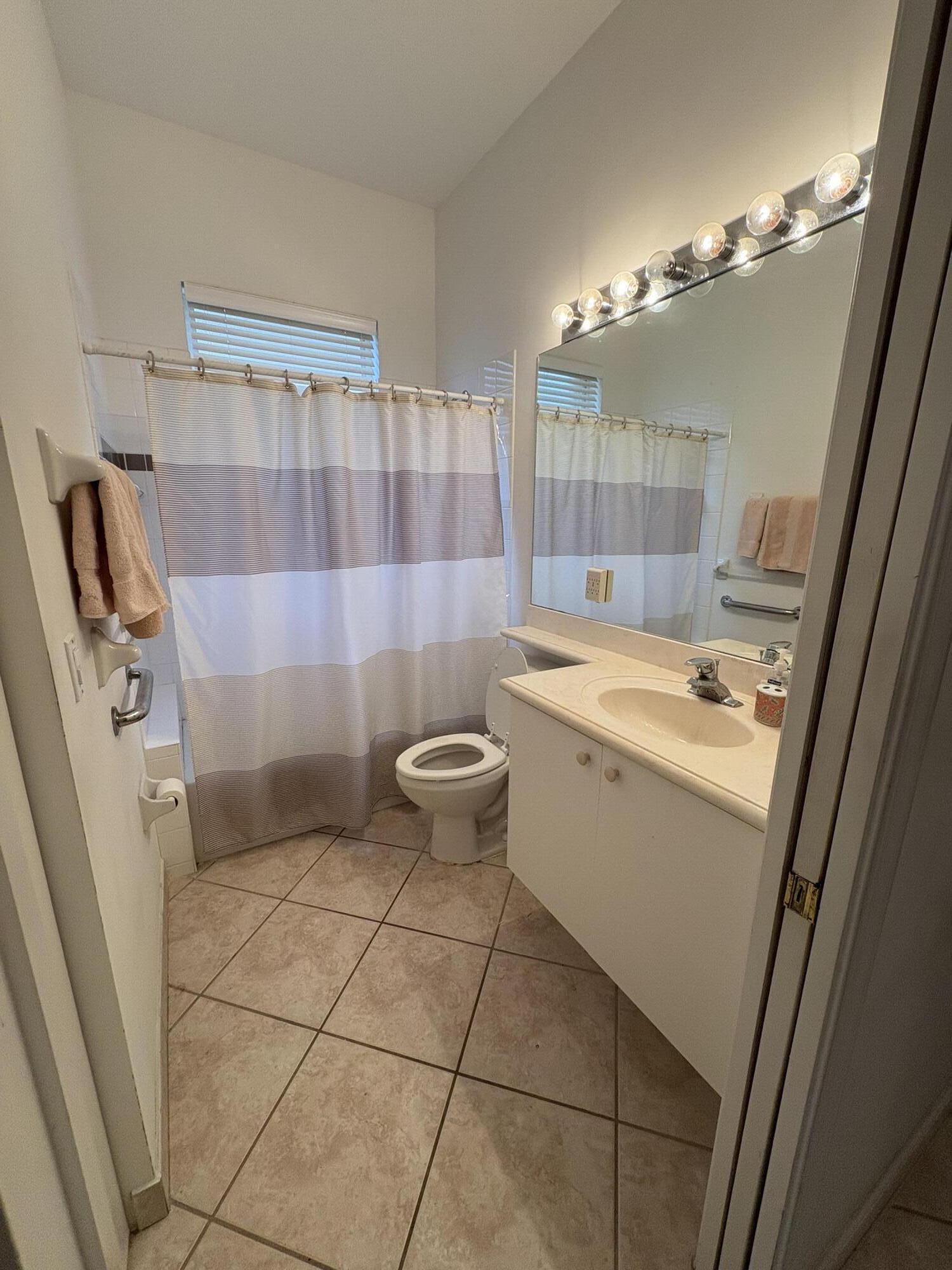 15869 Vivanco Street Property Photo 9