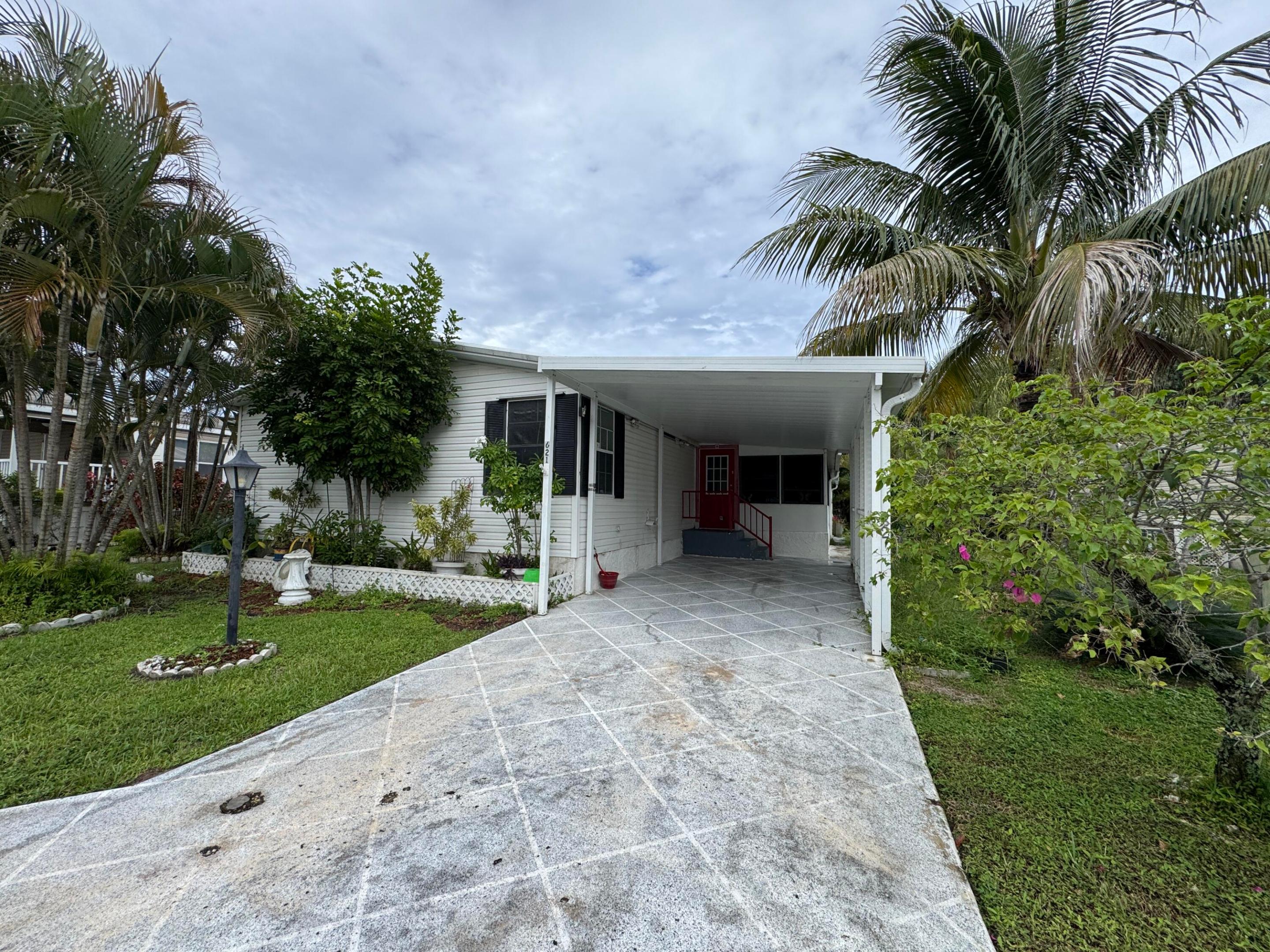 621 Sunny S Avenue Property Photo 1