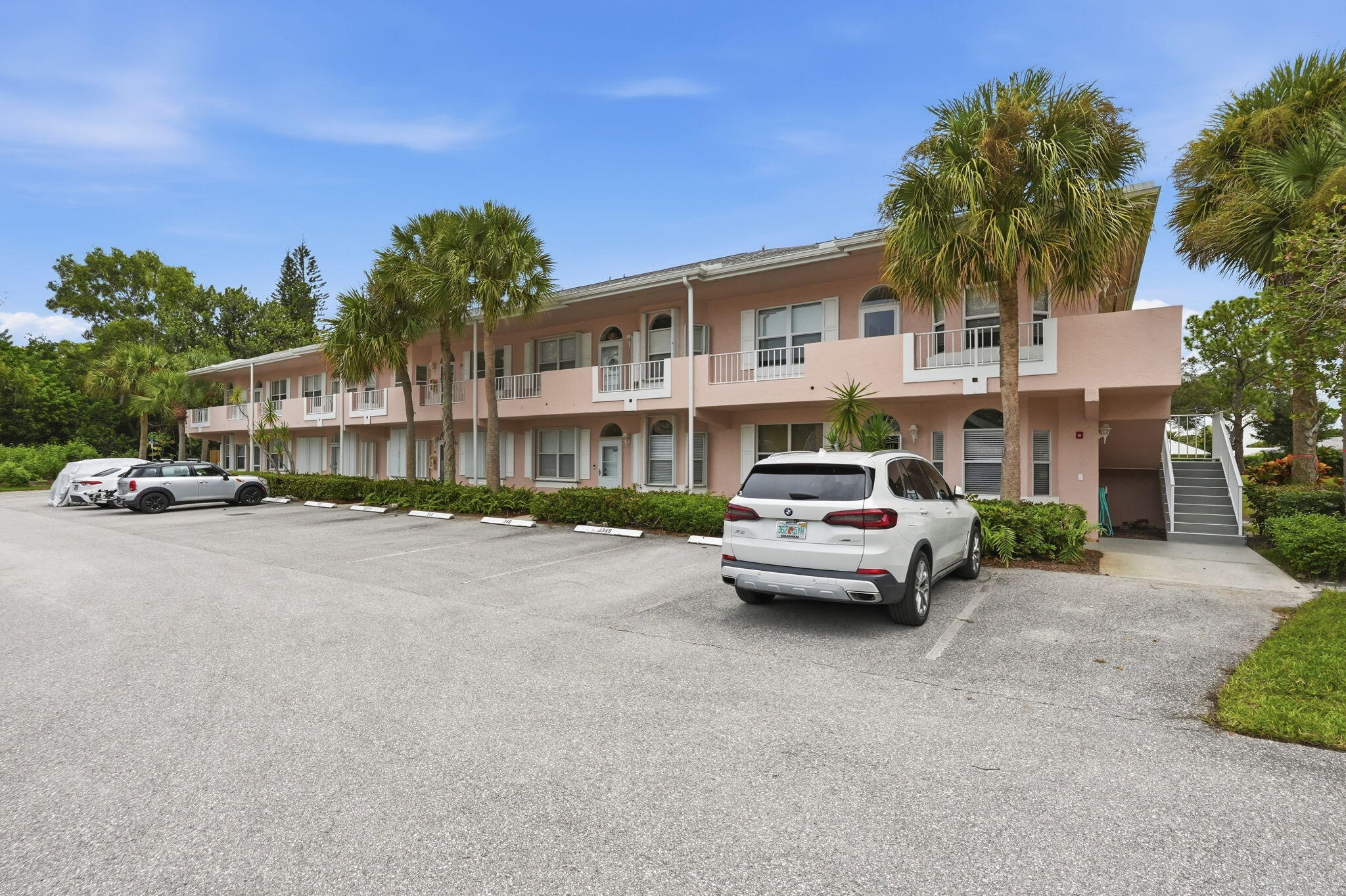 18081 Se Country Club Drive 35-348 Property Photo 8