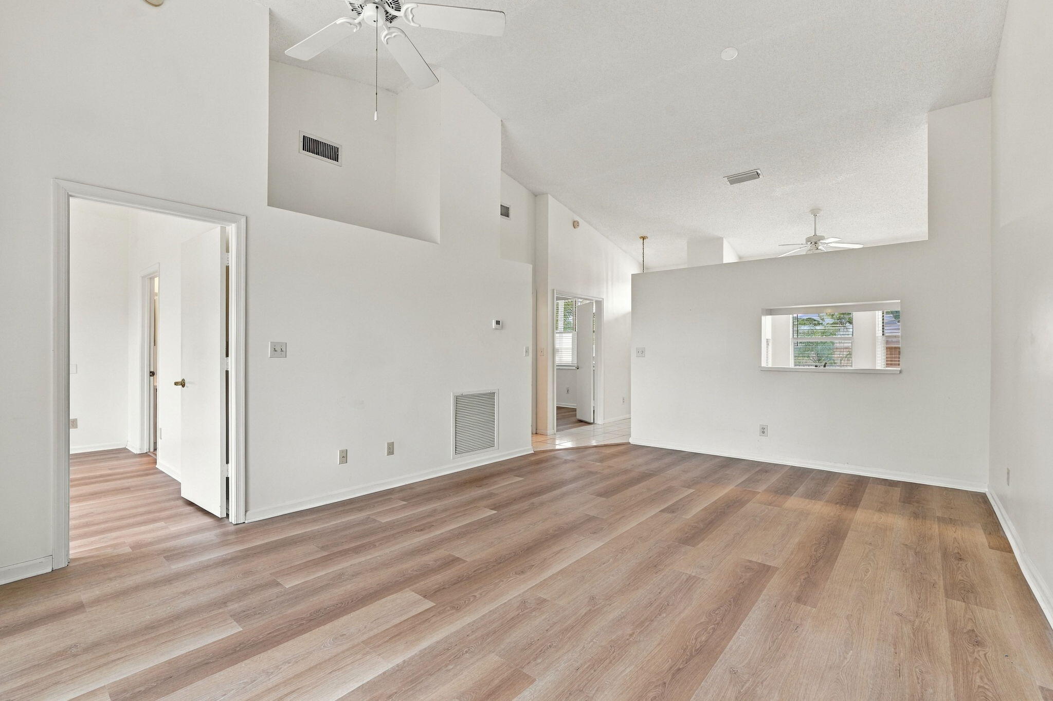 18081 Se Country Club Drive 35-348 Property Photo 33