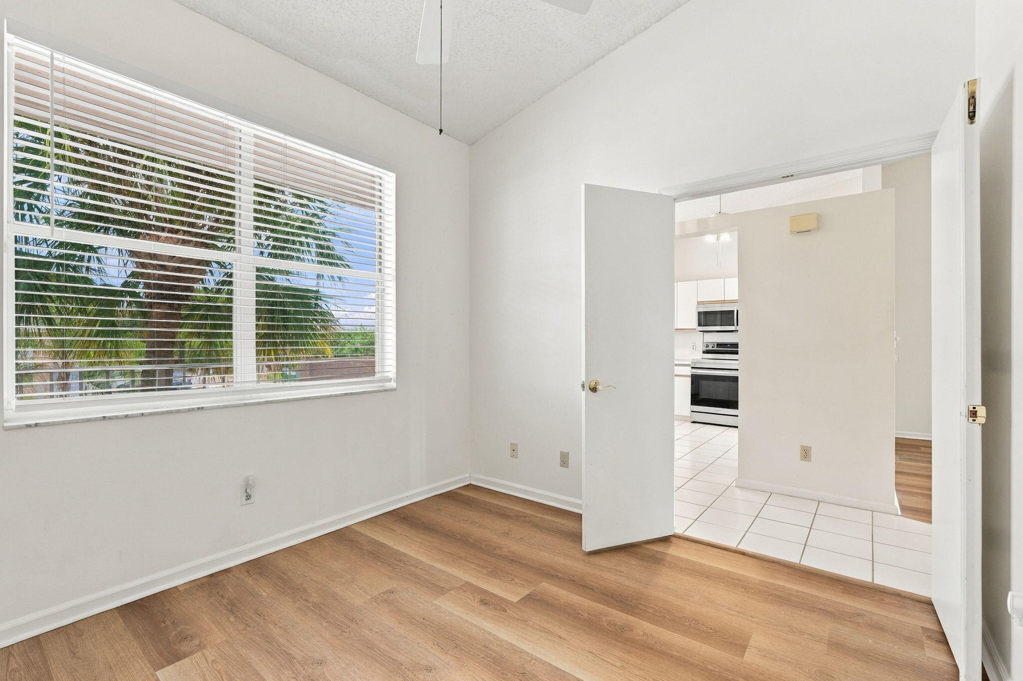 18081 Se Country Club Drive 35-348 Property Photo 40