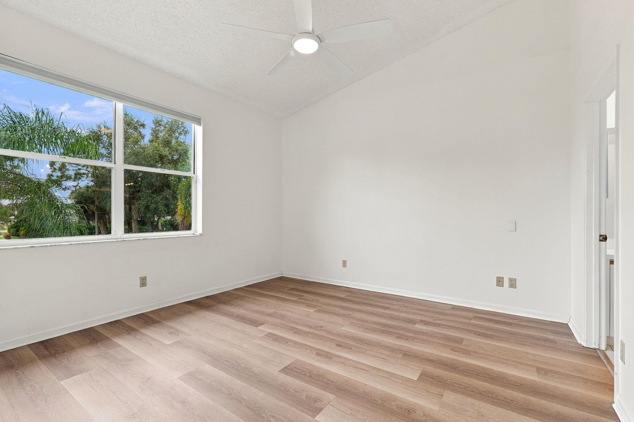 18081 Se Country Club Drive 35-348 Property Photo 43