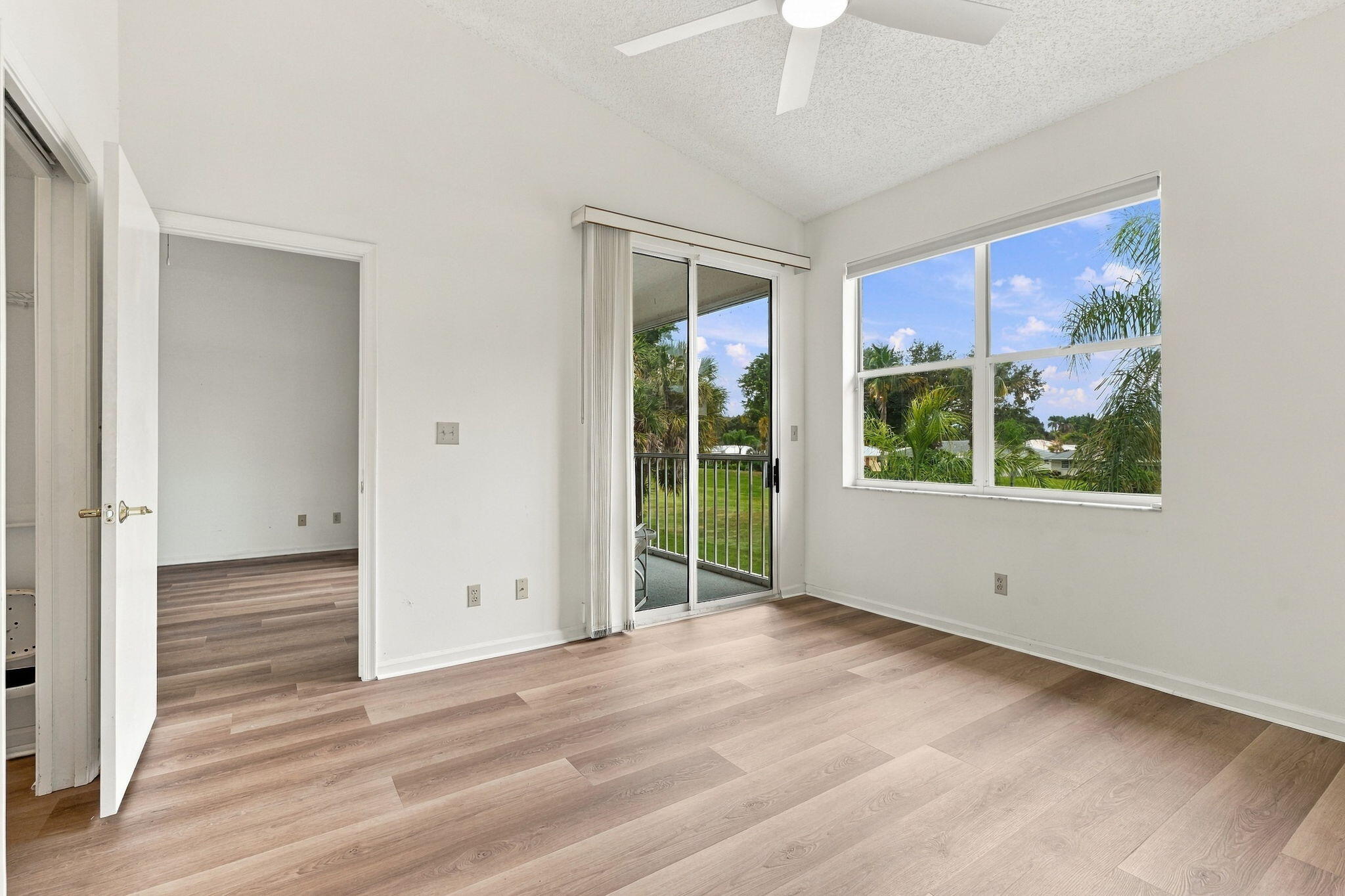 18081 Se Country Club Drive 35-348 Property Photo 44