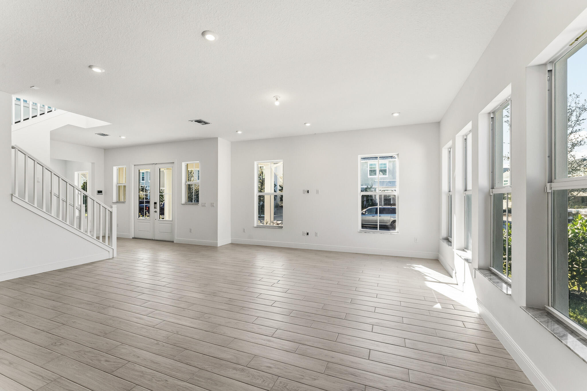 10630 Sw Pioneer Parkway Property Photo 3