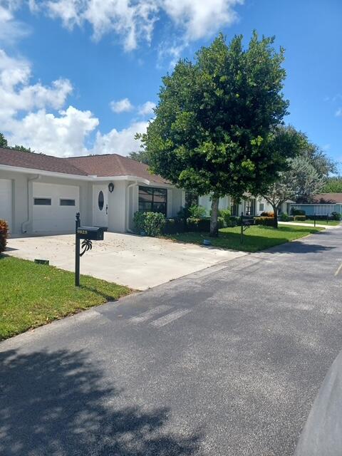 9825 Walnut Tree Way Property Photo 1