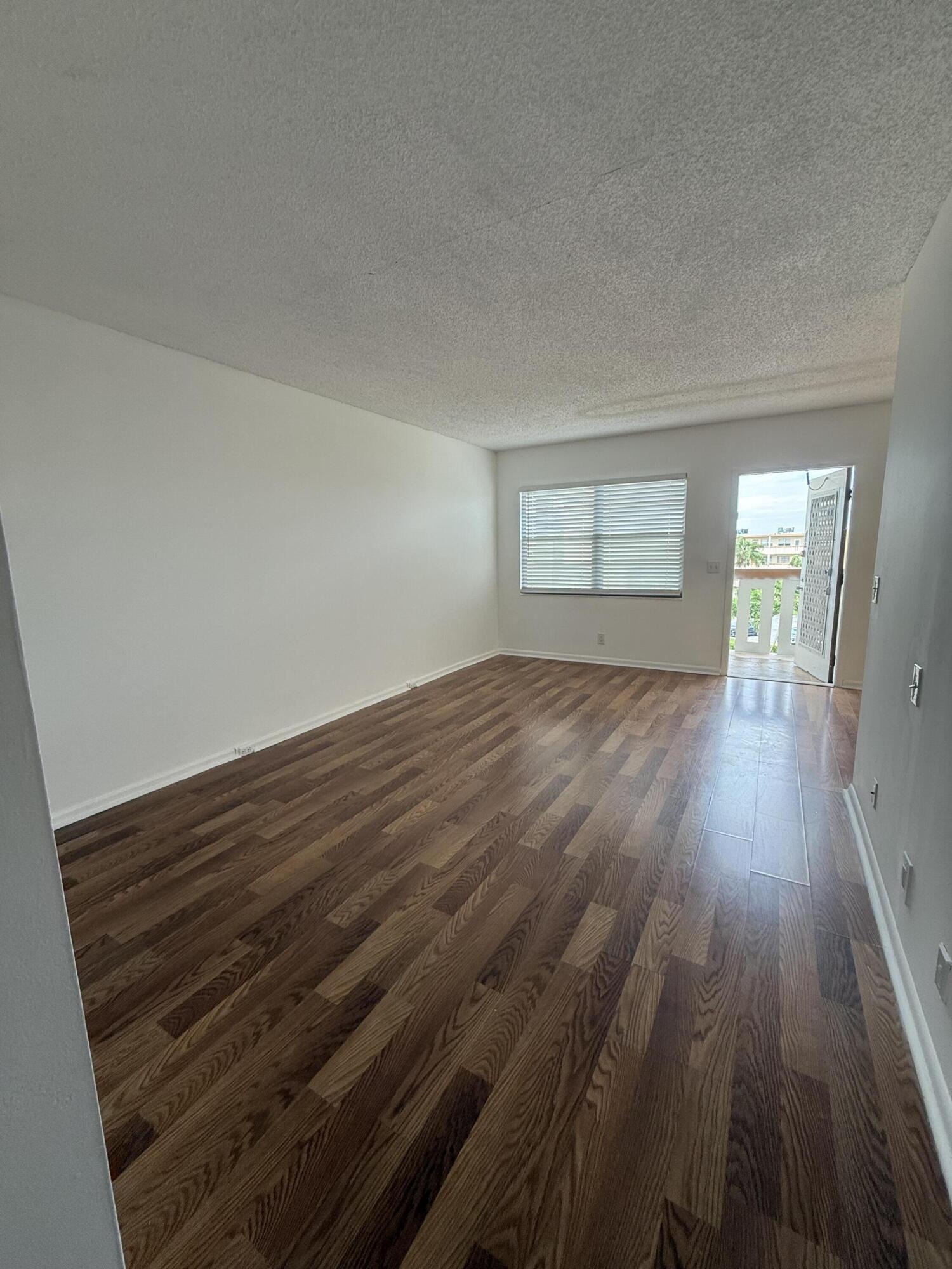 4055 Newcastle C Property Photo 5