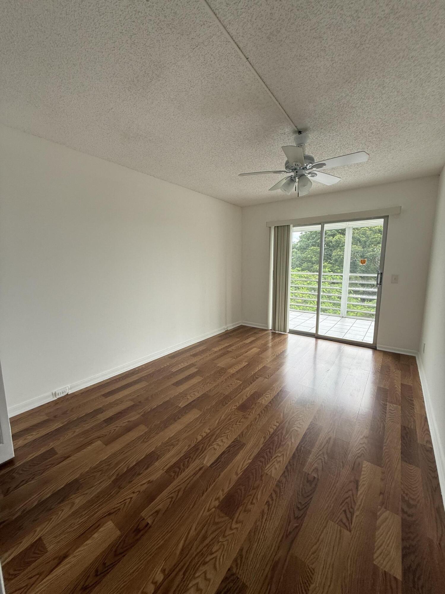 4055 Newcastle C Property Photo 8