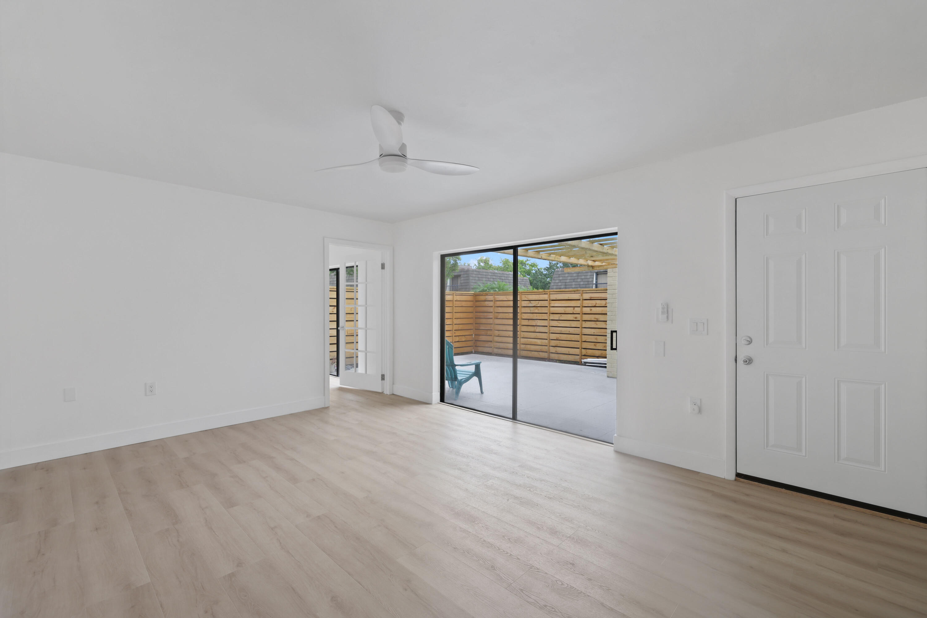 703 7th Terrace Property Photo 15