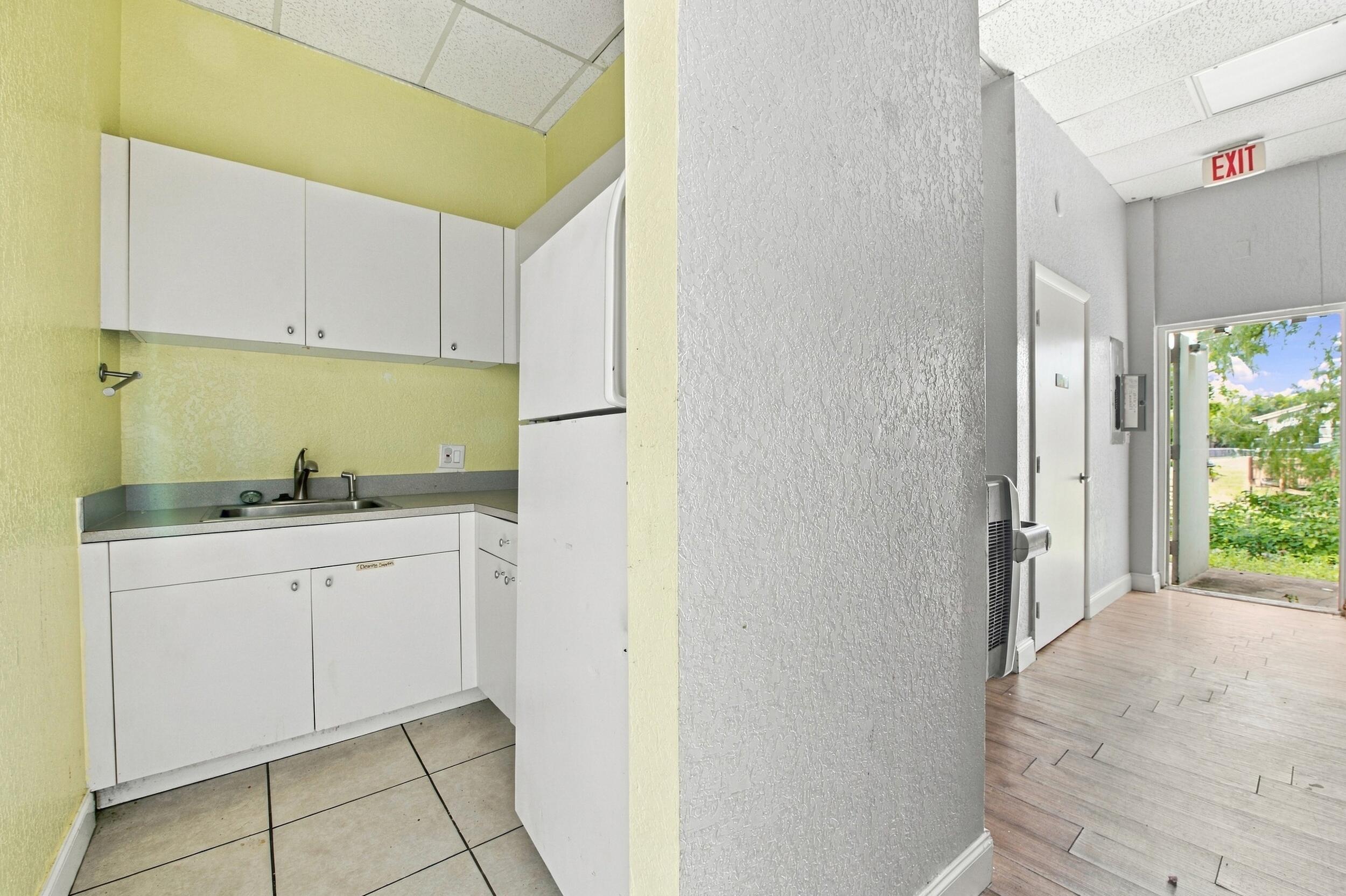 6301 W Atlantic Boulevard West Side Property Photo 22