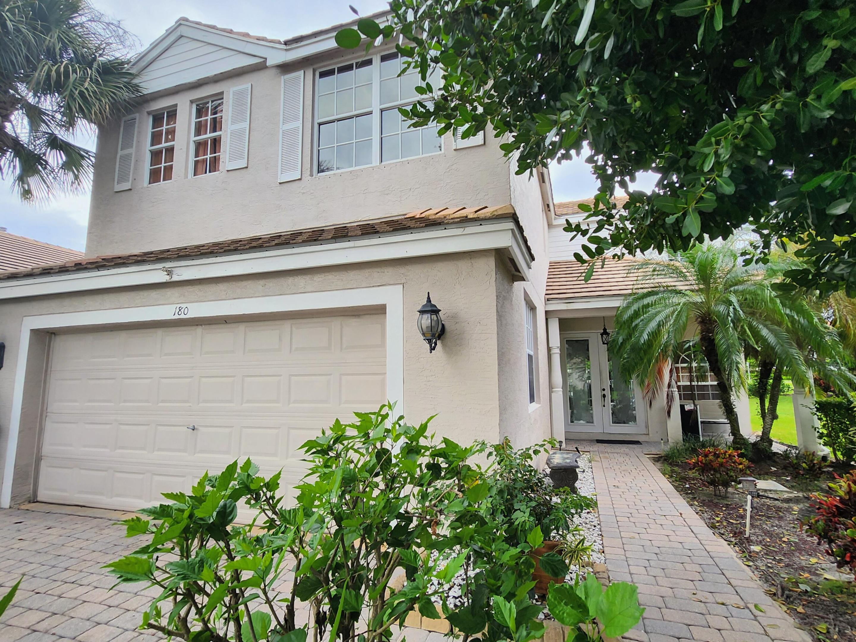 180 Kensington Way Property Photo 1