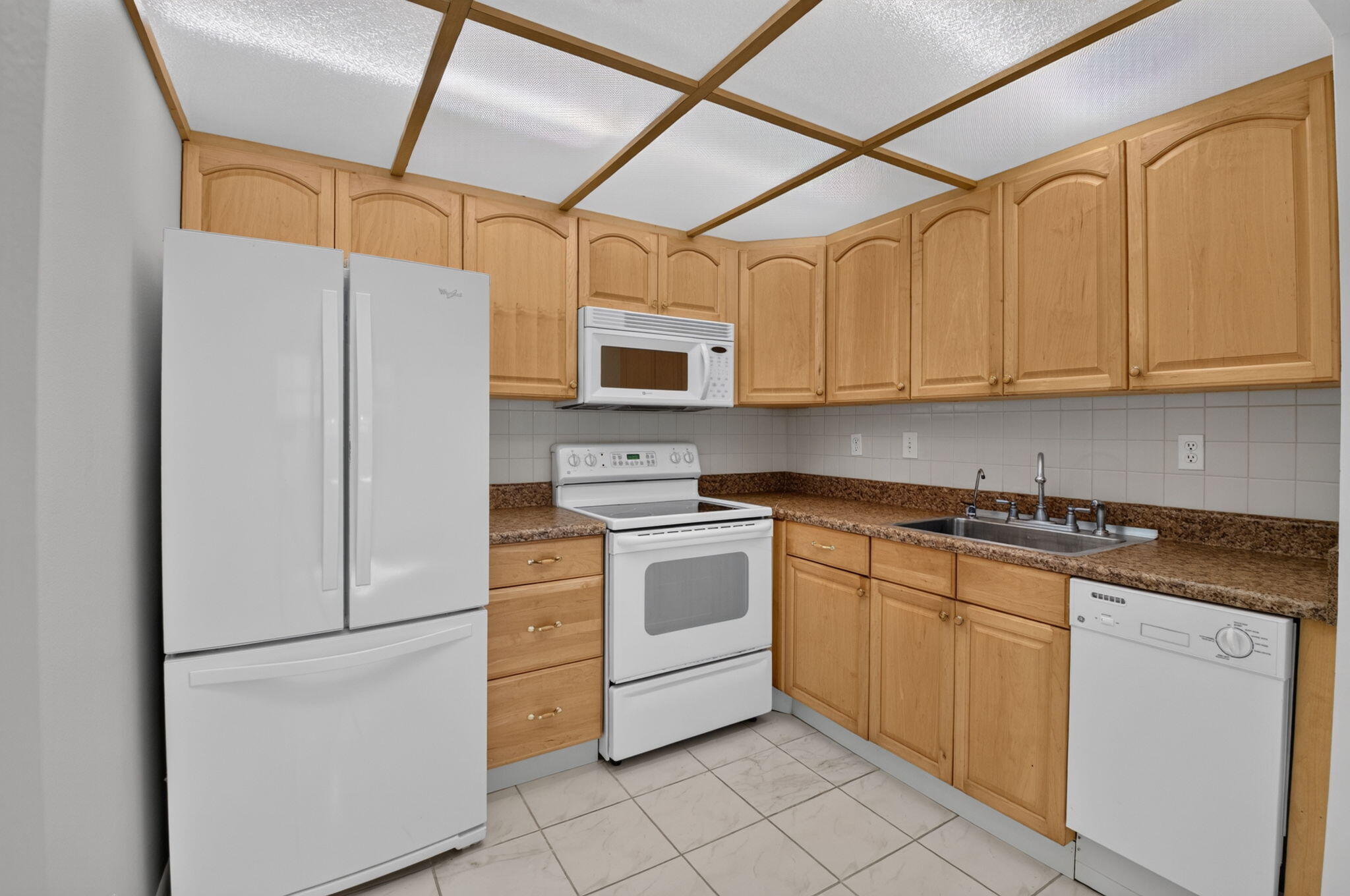 386 Capri I Property Photo 9