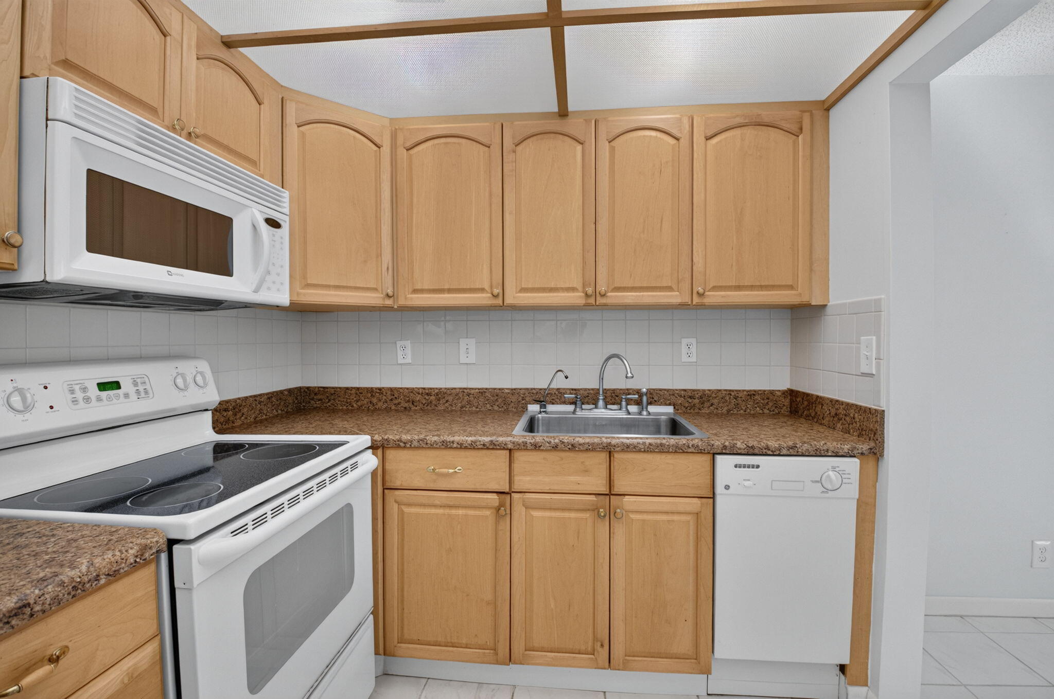 386 Capri I Property Photo 10