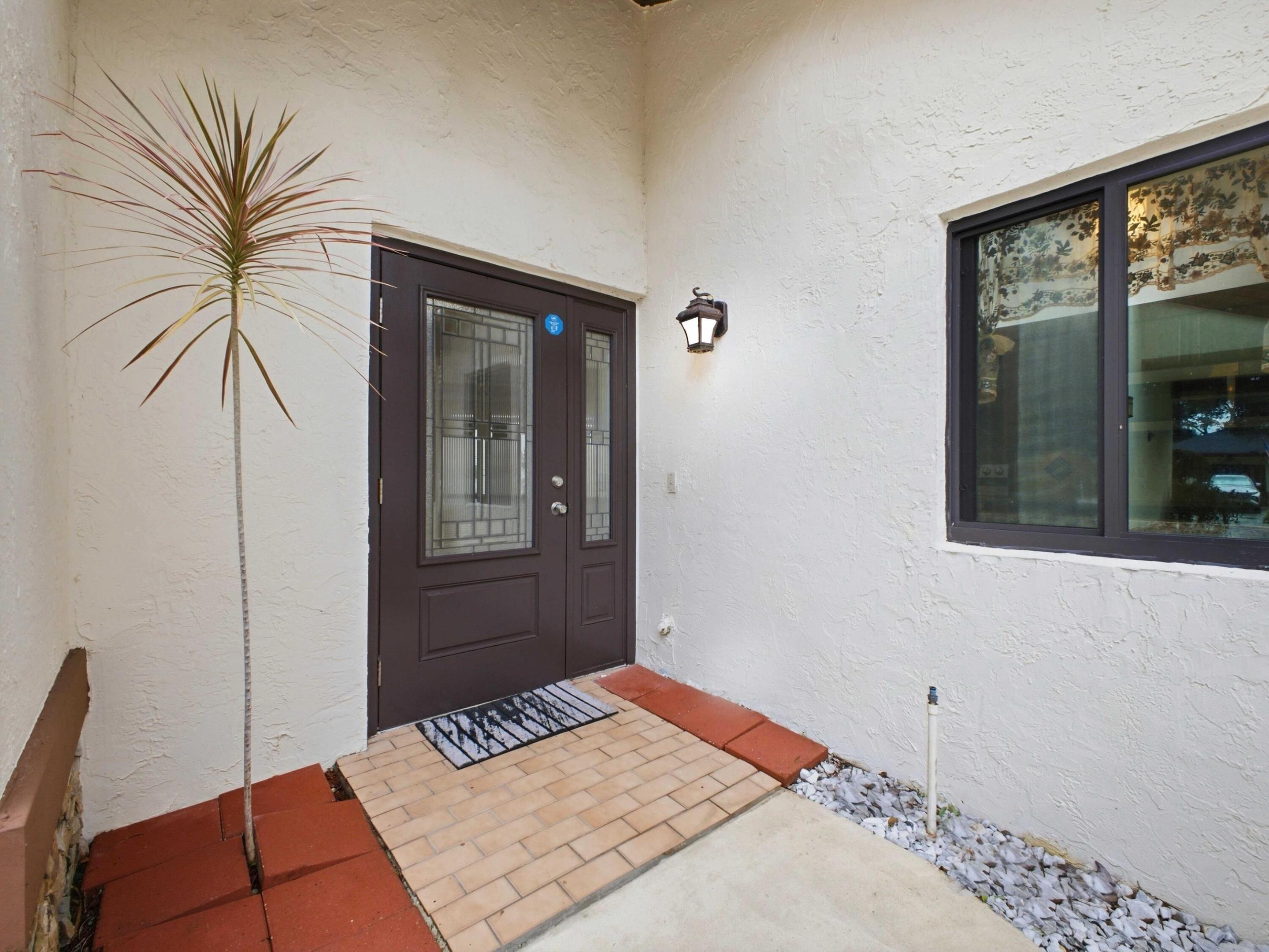 4803 Boxwood Circle Property Photo 5