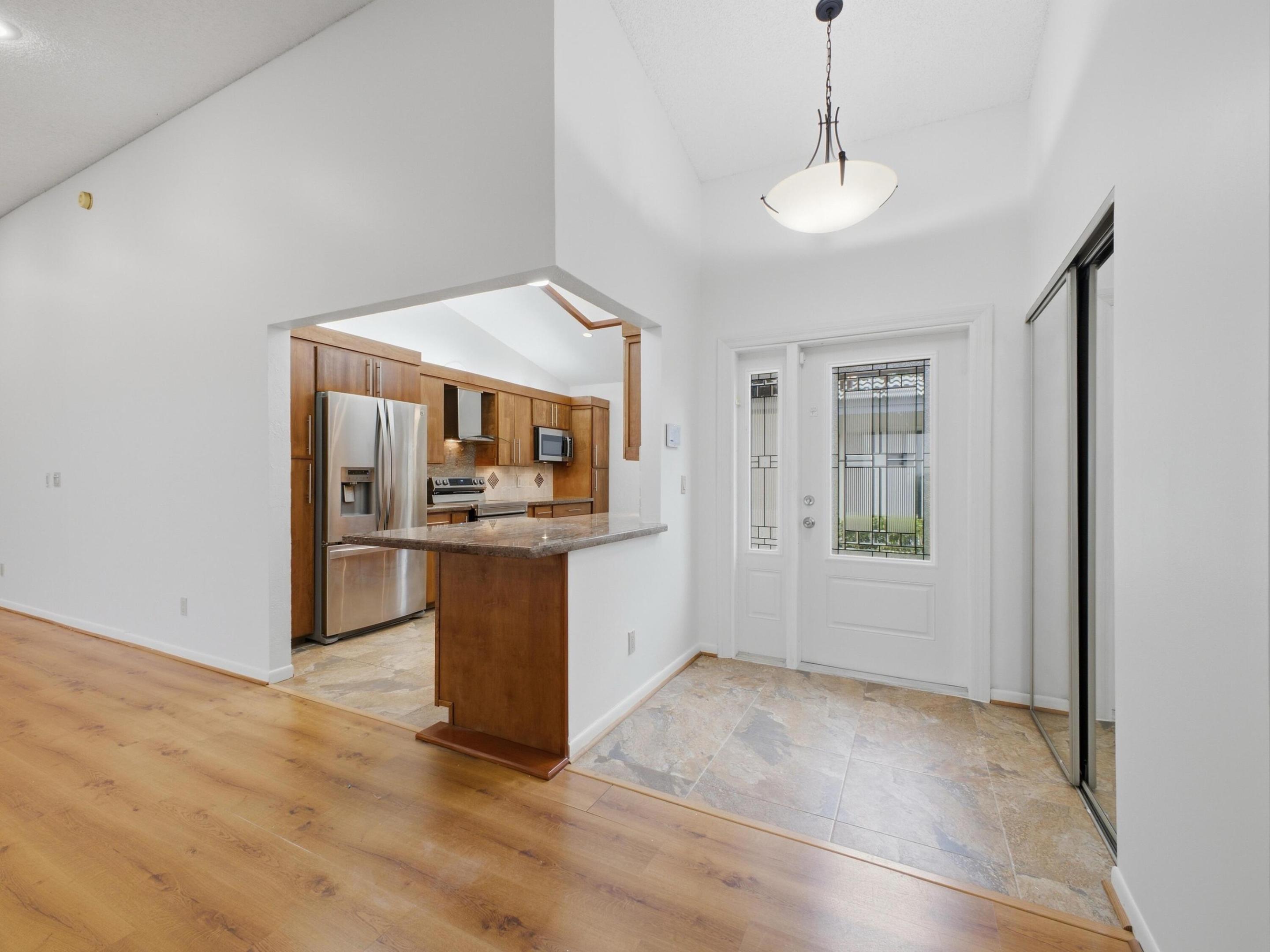 4803 Boxwood Circle Property Photo 7