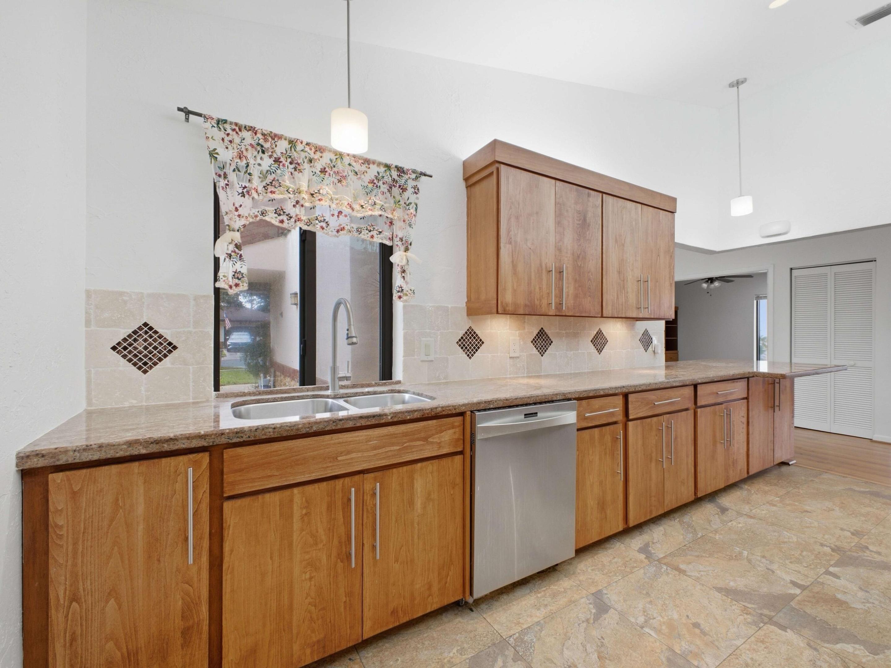 4803 Boxwood Circle Property Photo 11