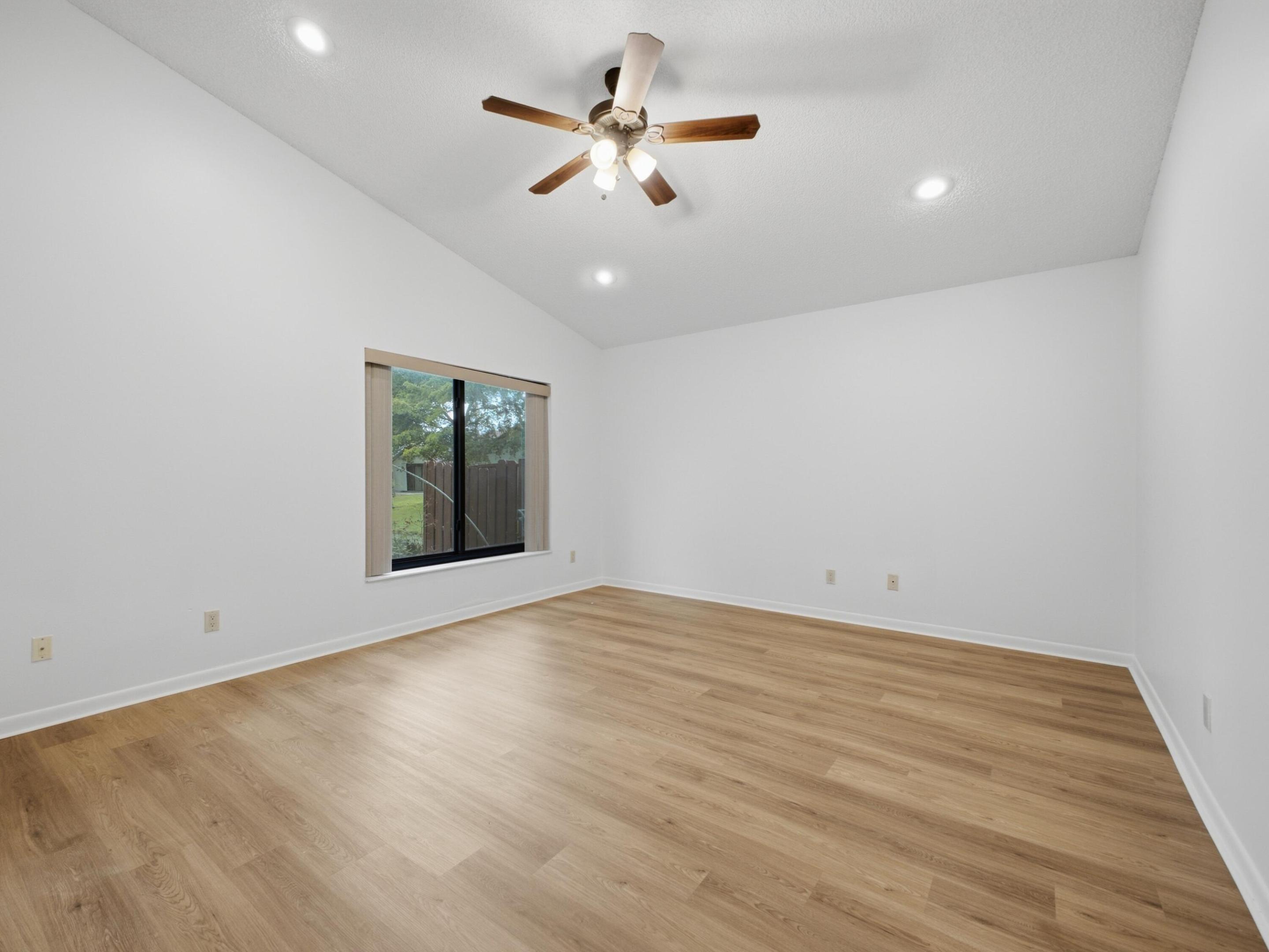4803 Boxwood Circle Property Photo 30