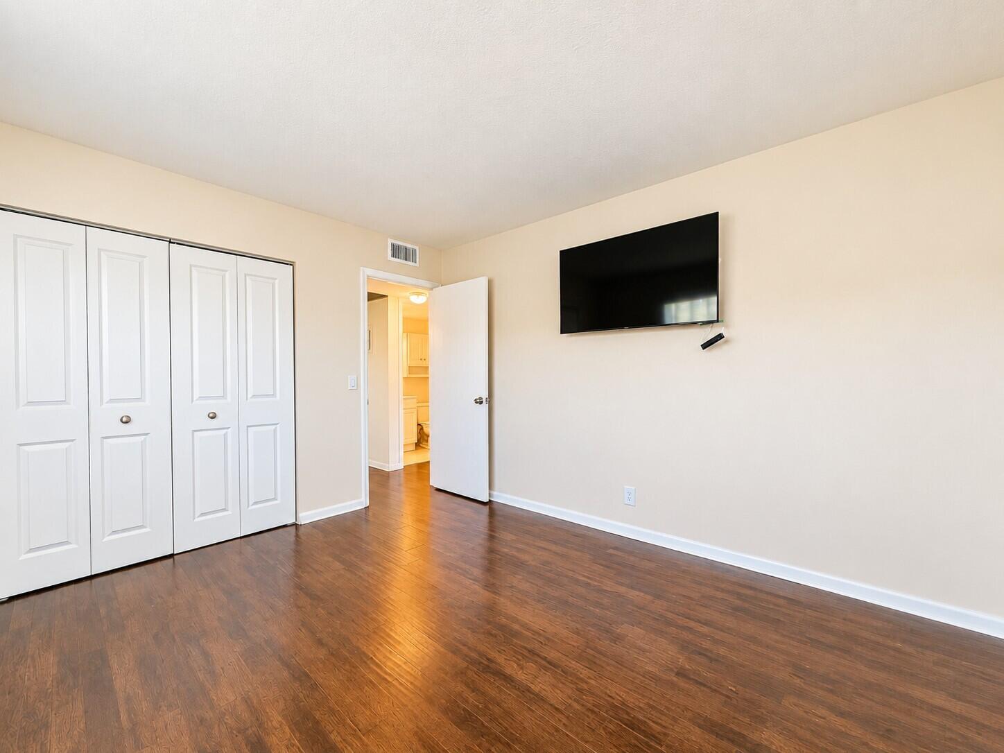 200 Northampton J Property Photo 9