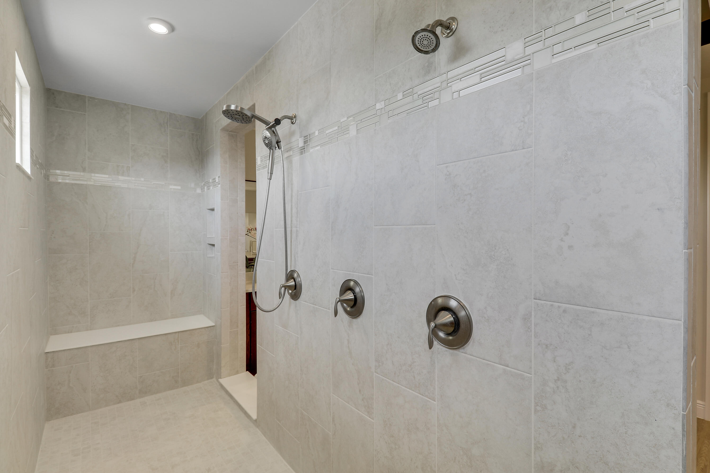 2475 Ne Evinrude Circle Property Photo 48