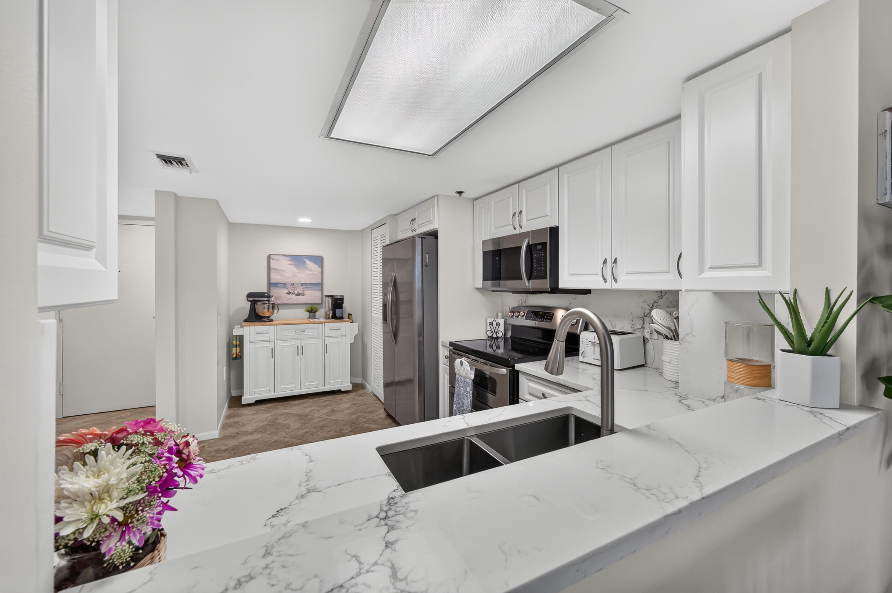 2700 N Highway A1a 302 Property Photo 6