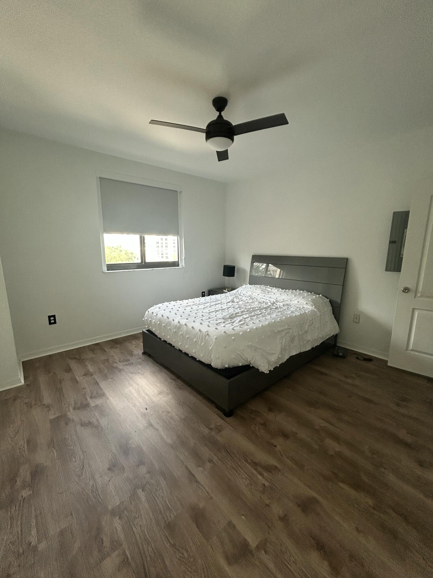 110 N Federal Highway 502 Property Photo 6