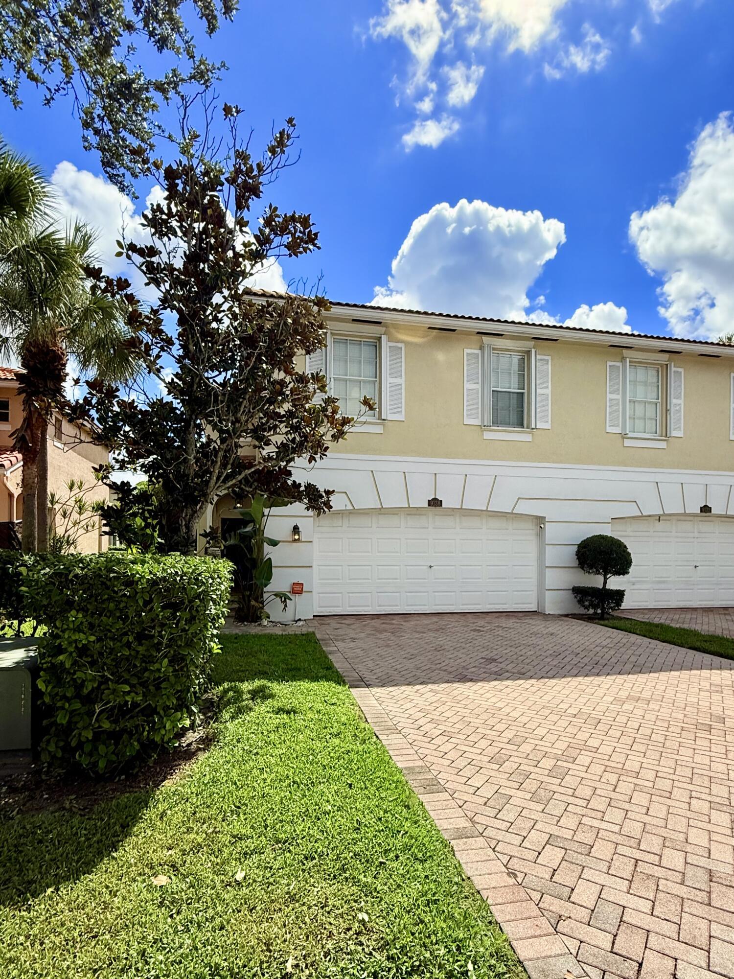 9138 Villa Palma Lane Property Photo 3