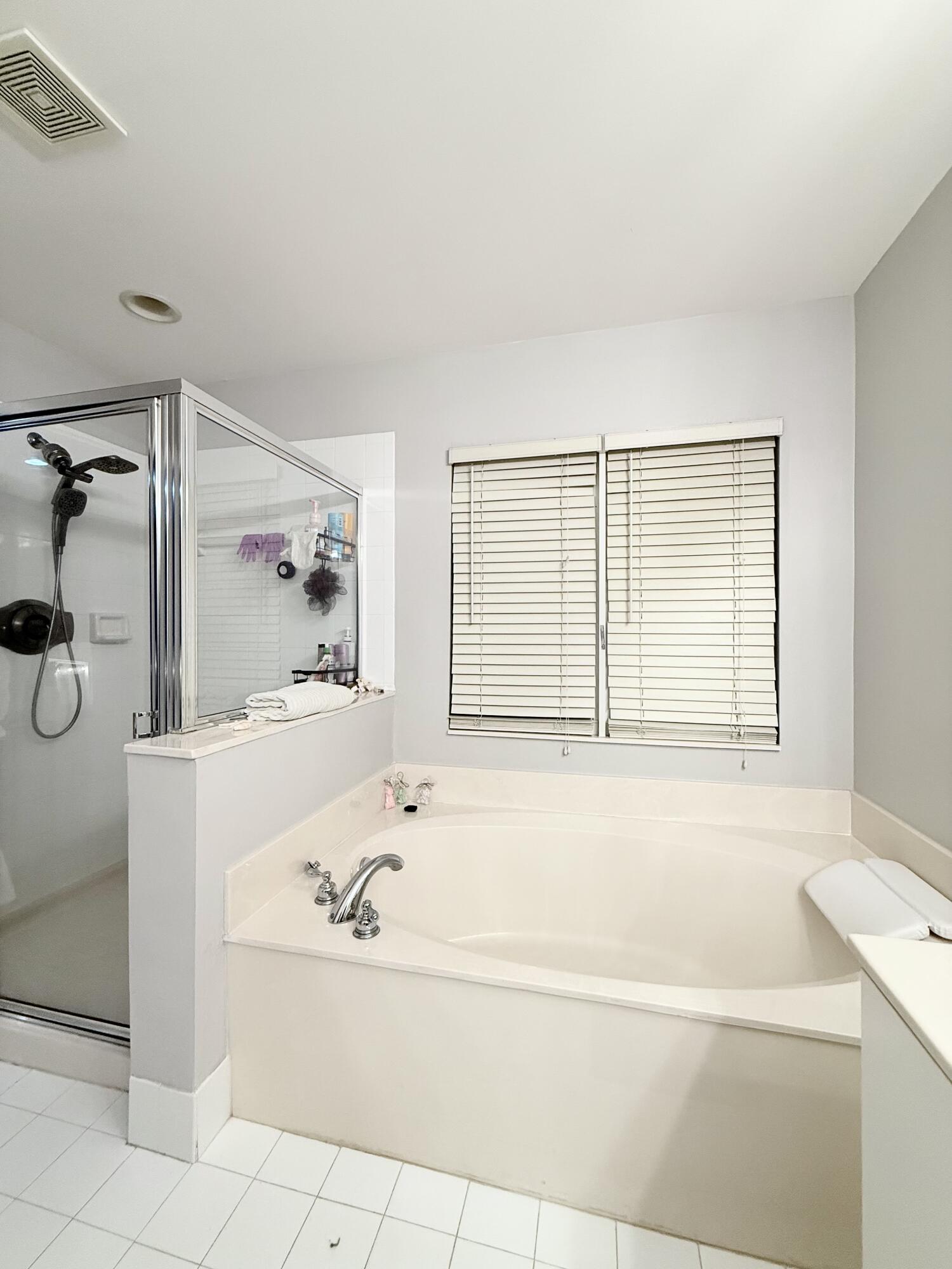 9138 Villa Palma Lane Property Photo 28