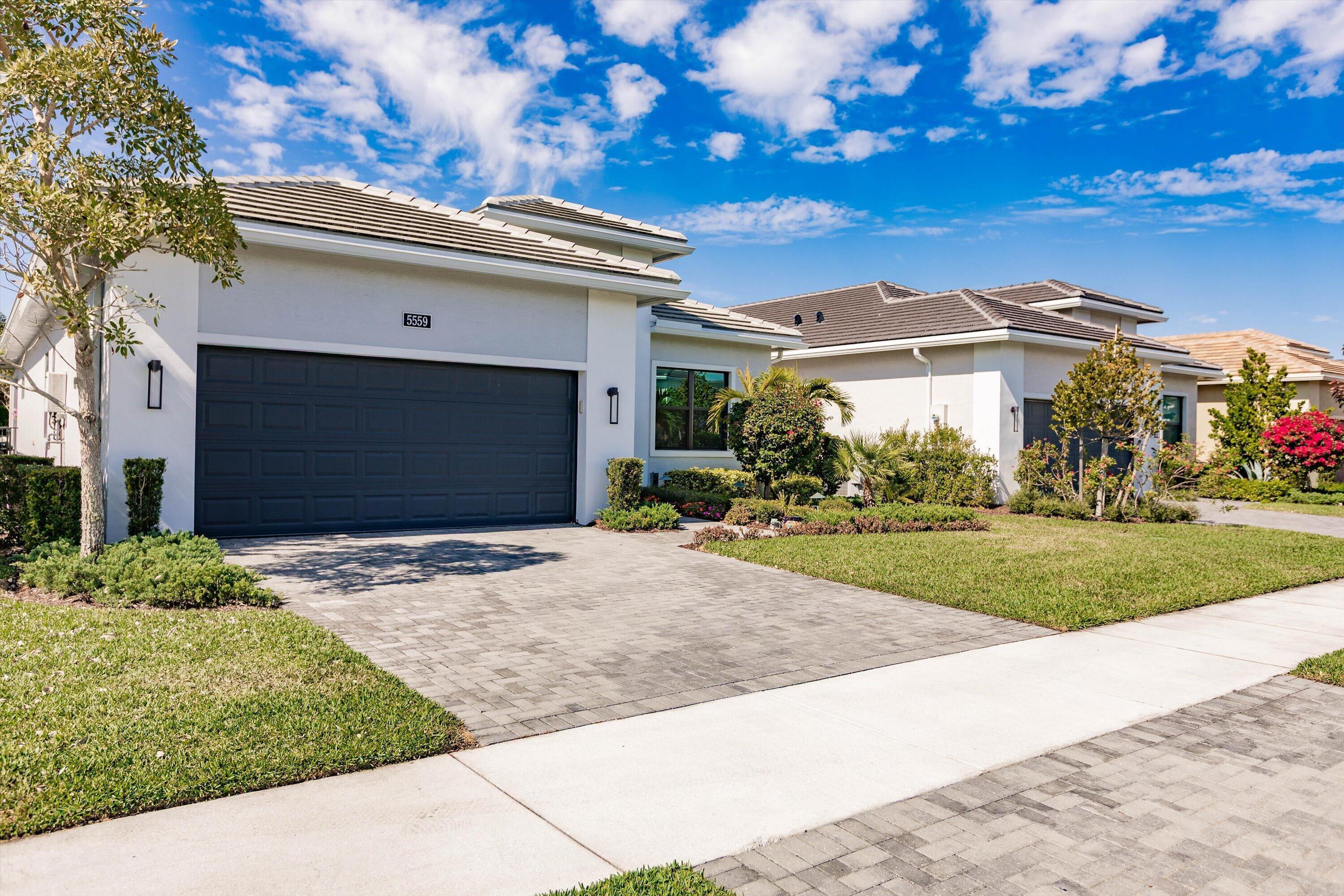5559 Captiva Lane Property Photo 24