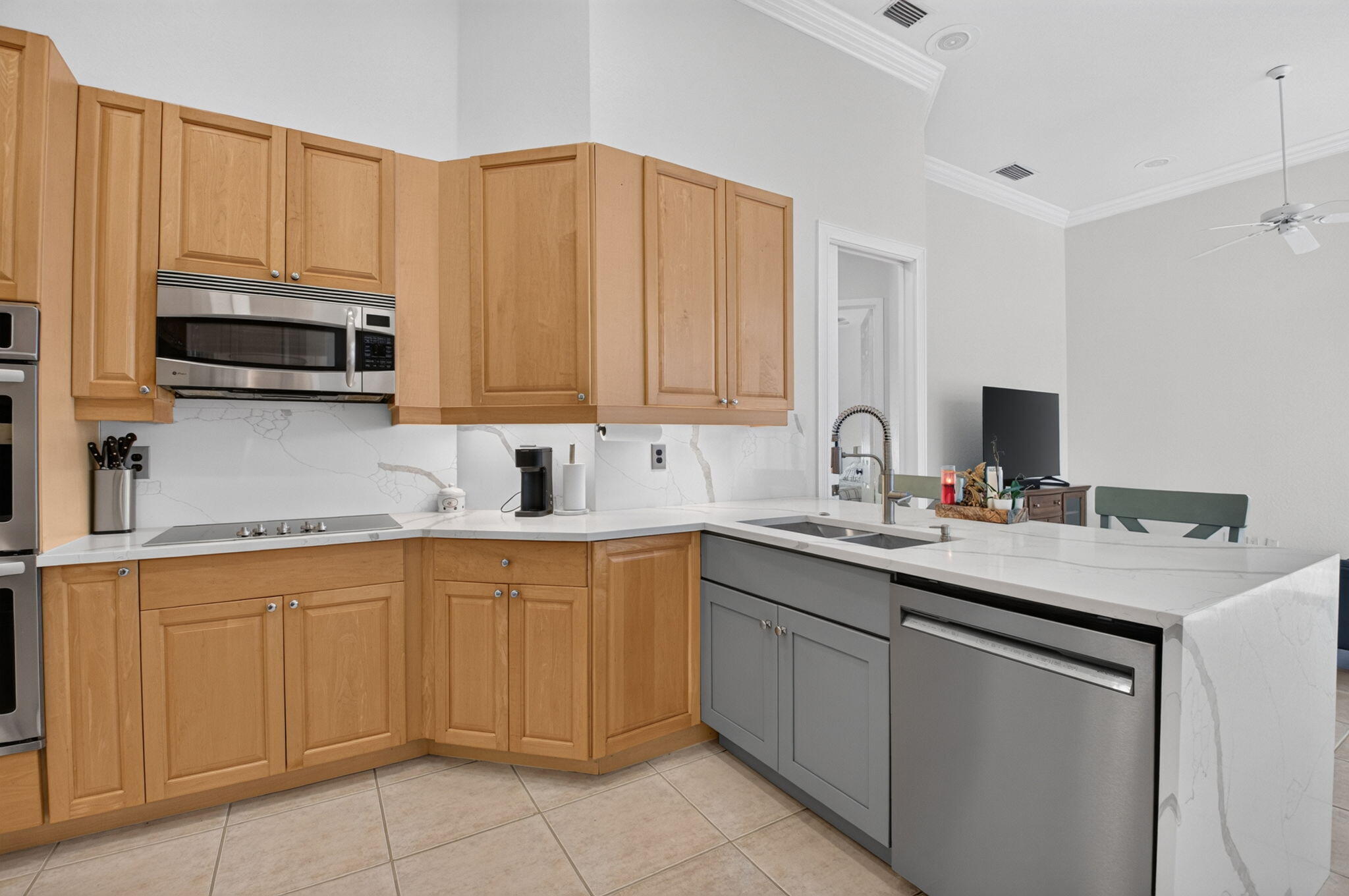 23329 Lago Mar Circle Property Photo 10