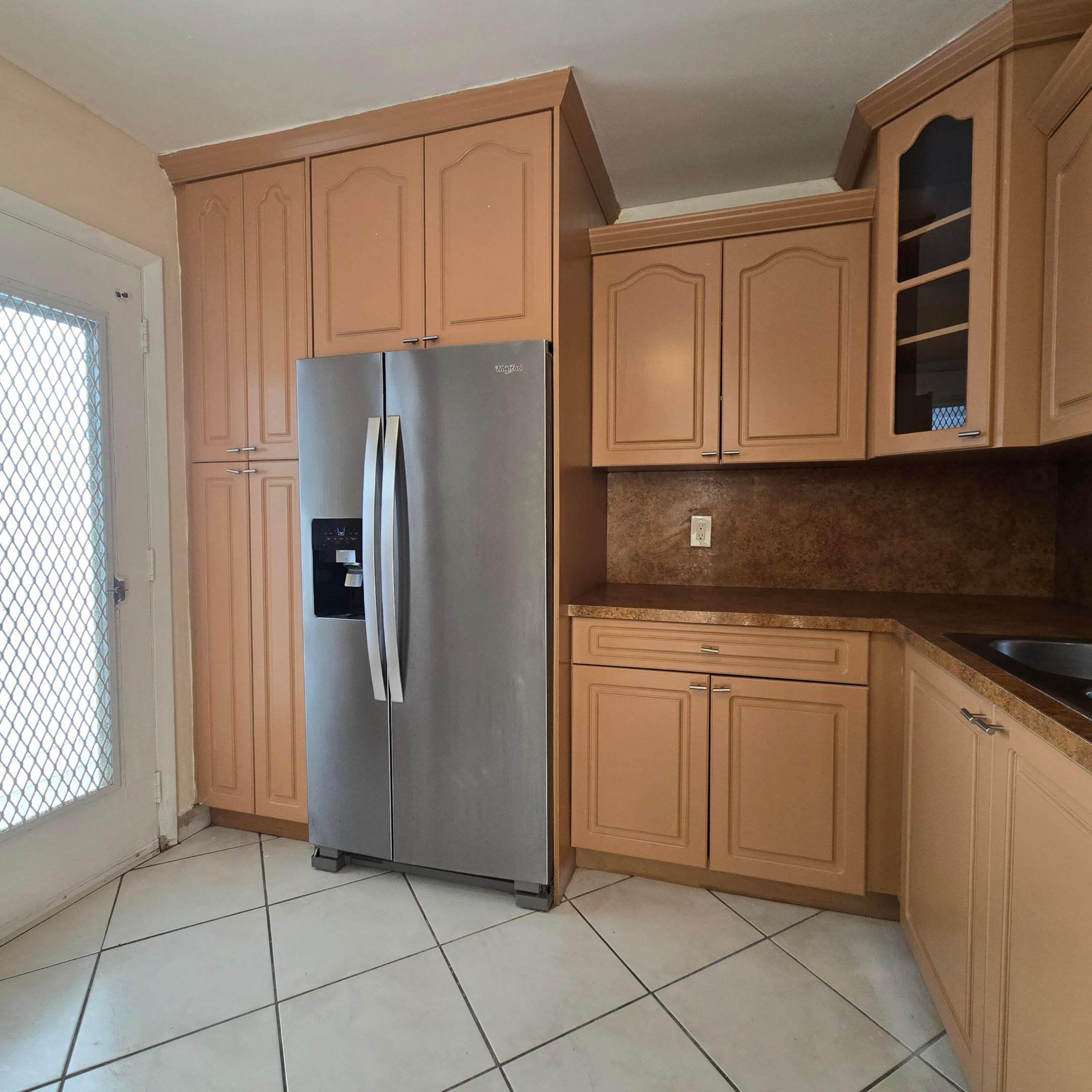 6061 N Falls Cir Drive 214 Property Photo 26