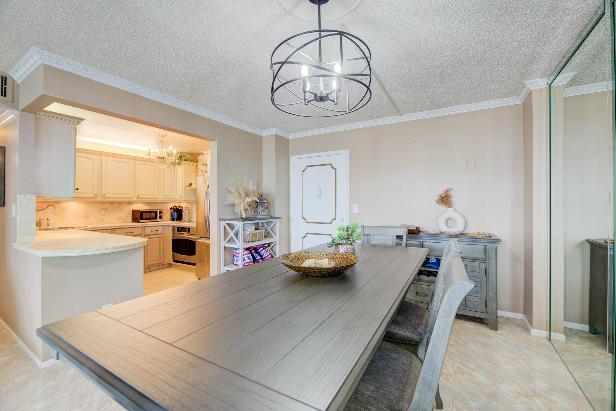 305 N Pompano Beach Boulevard 1404 Property Photo 6
