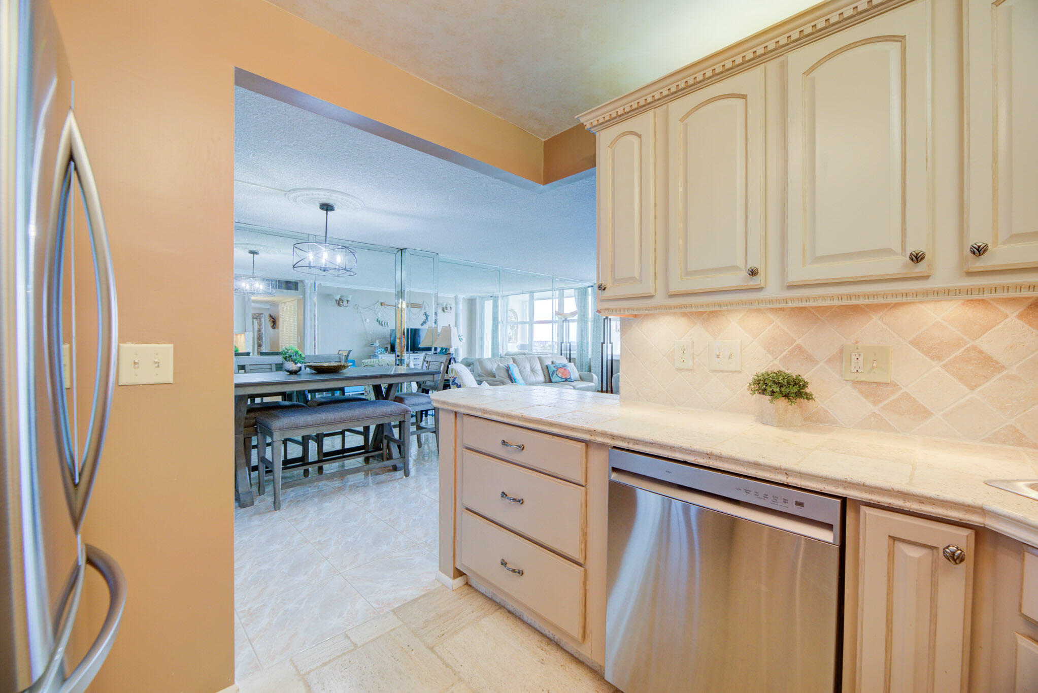305 N Pompano Beach Boulevard 1404 Property Photo 8