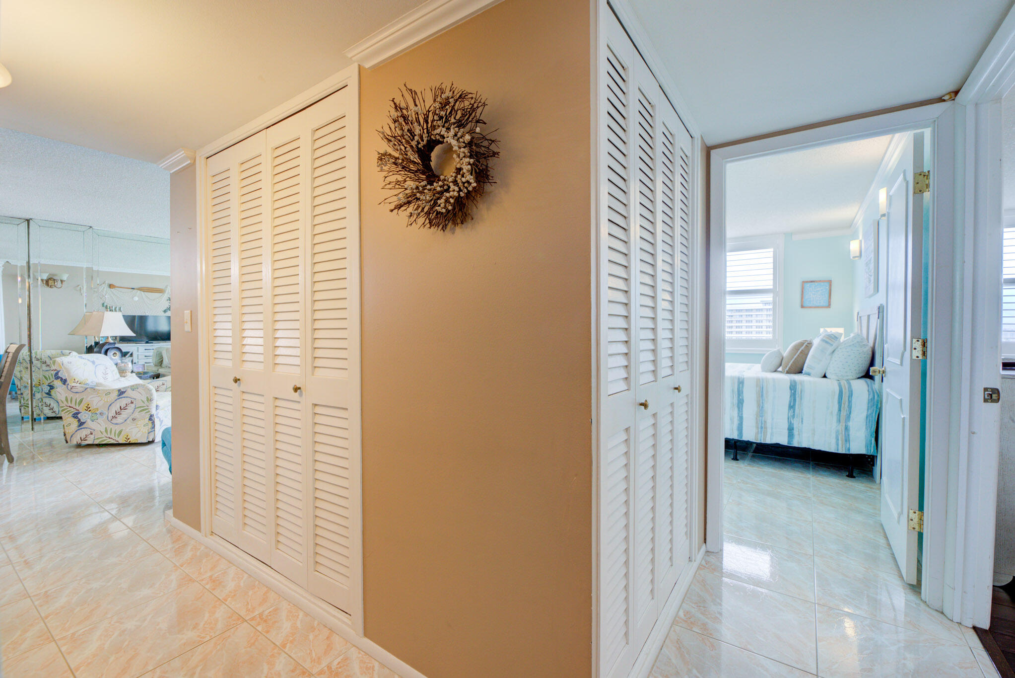 305 N Pompano Beach Boulevard 1404 Property Photo 20