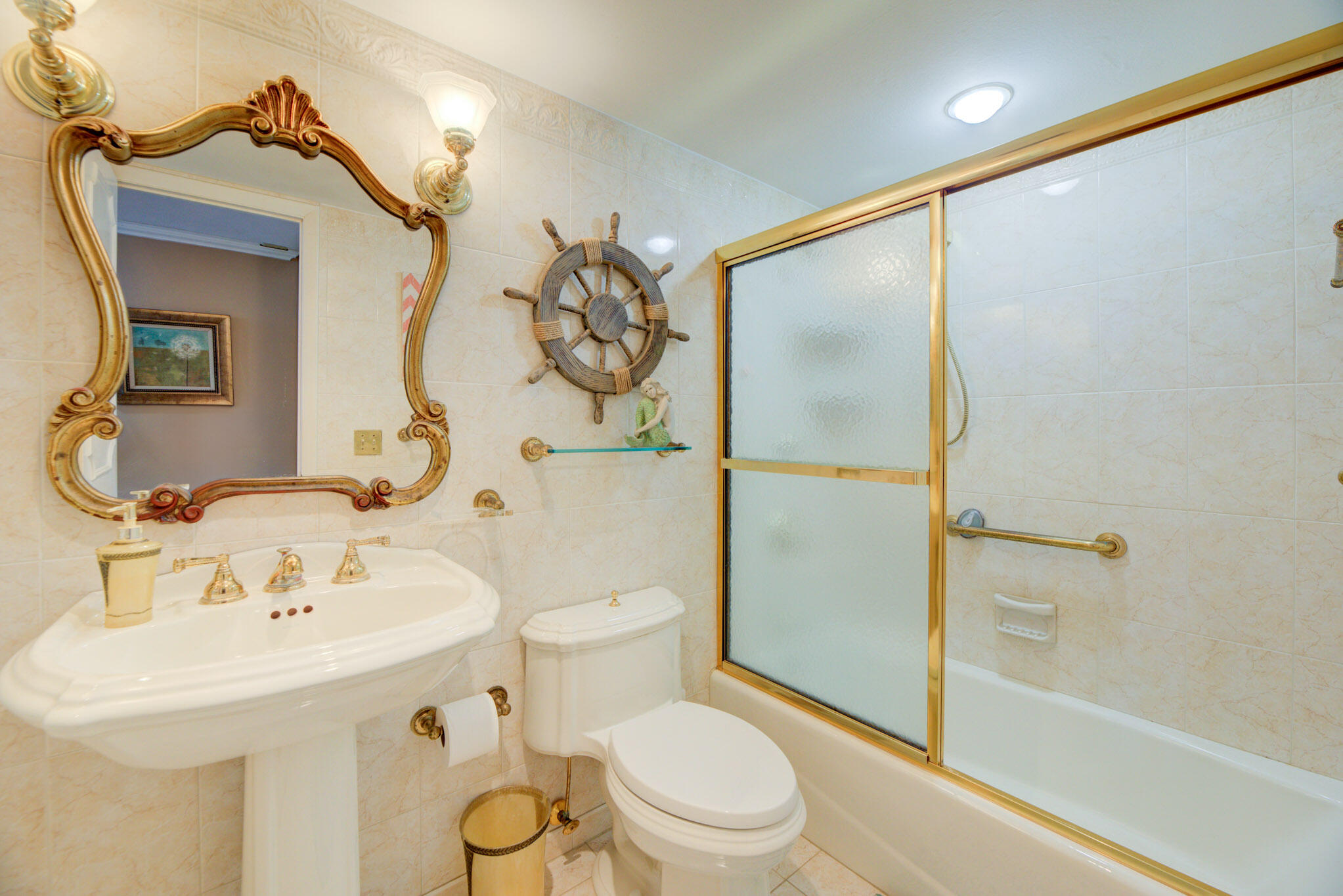 305 N Pompano Beach Boulevard 1404 Property Photo 25