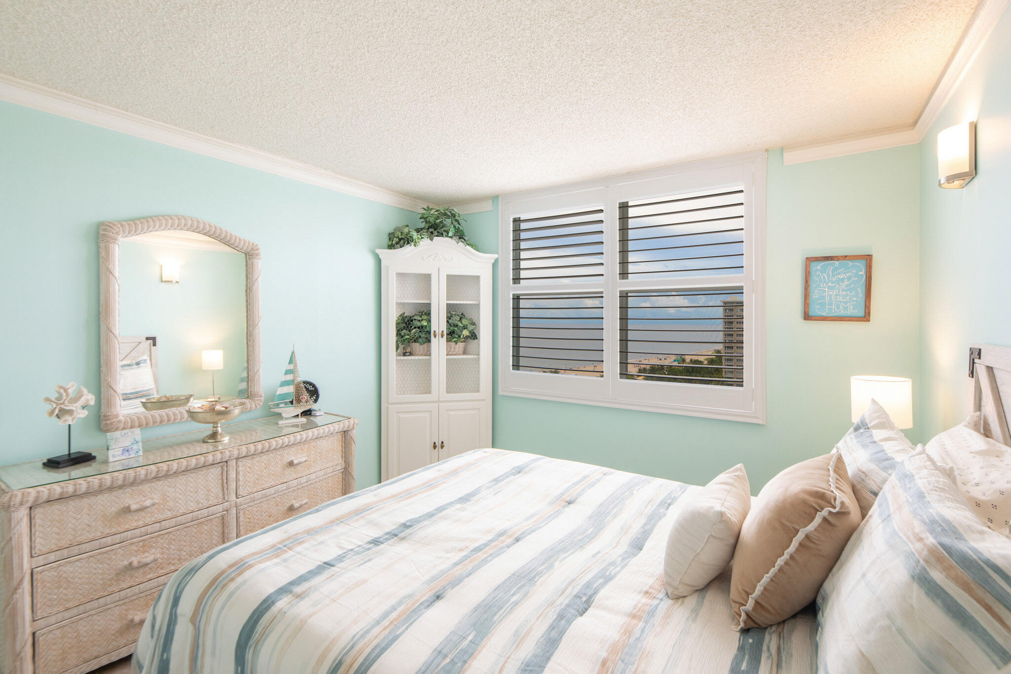 305 N Pompano Beach Boulevard 1404 Property Photo 29