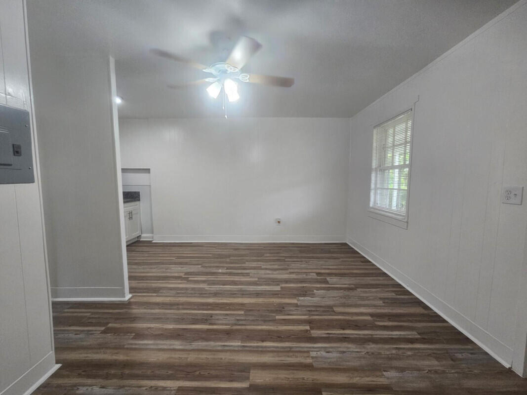 3000 Nw 5th Avenue 3 Property Photo 2
