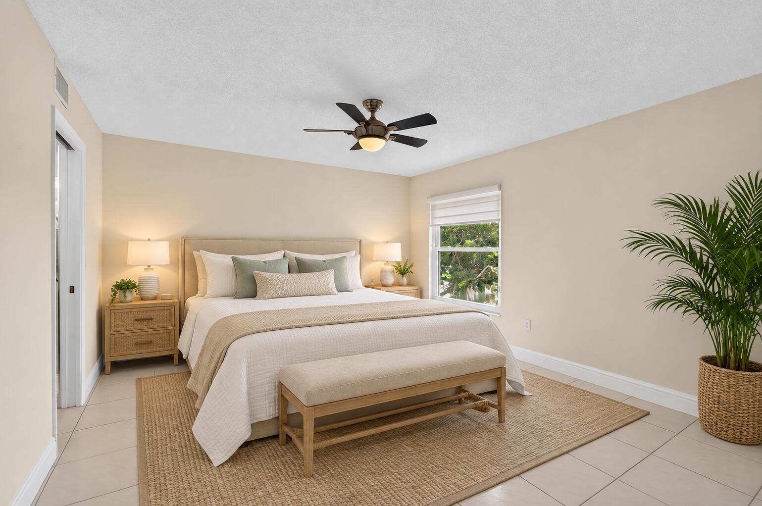 6065 Pointe Regal Circle 403 Property Photo 8