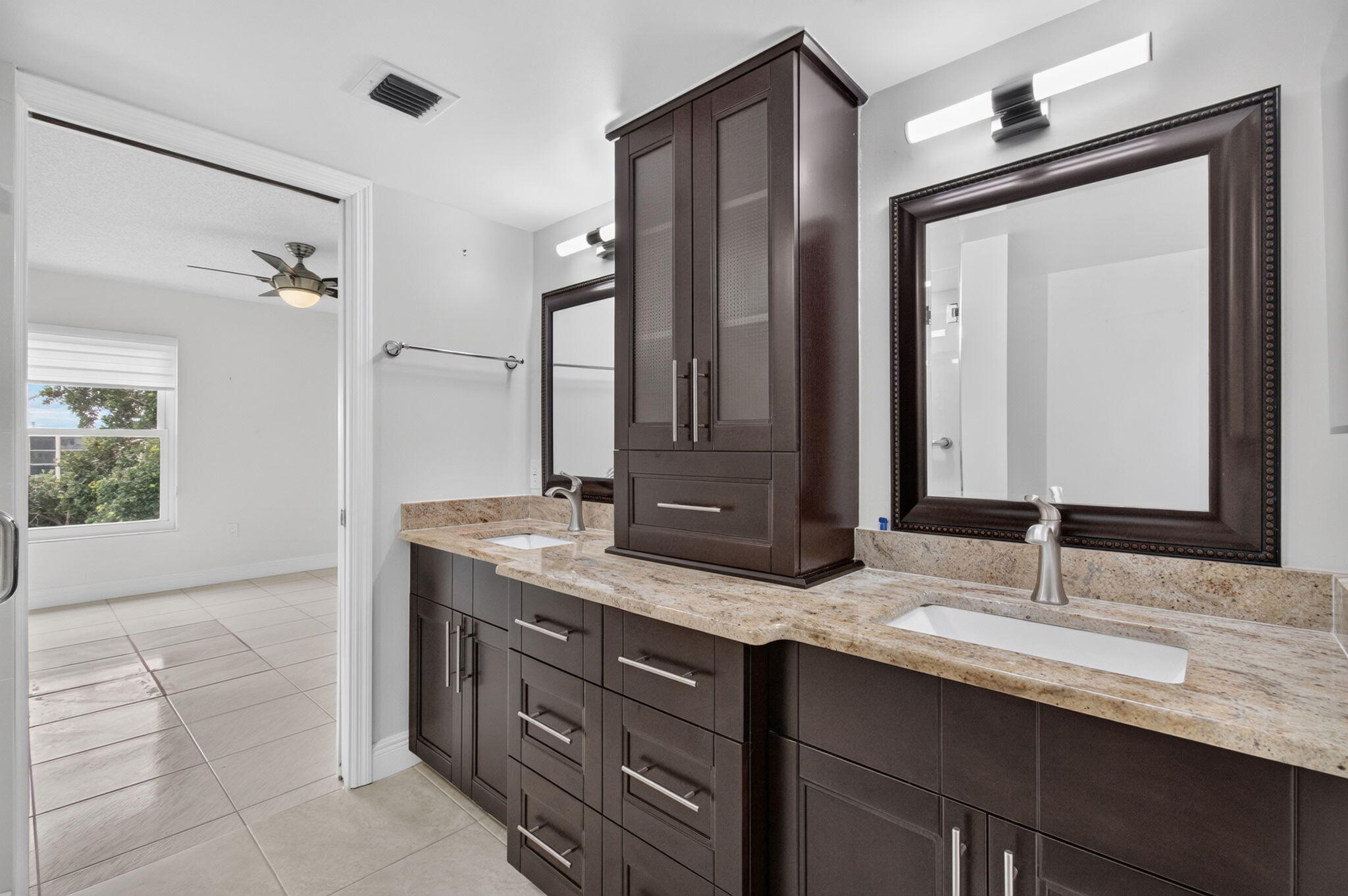 6065 Pointe Regal Circle 403 Property Photo 11