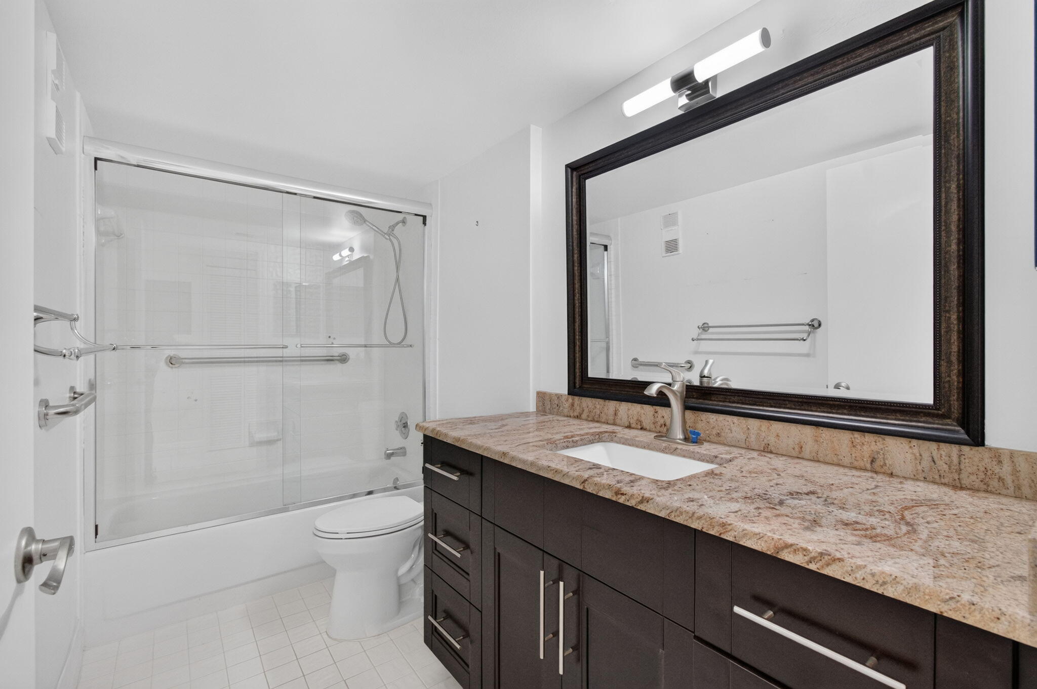6065 Pointe Regal Circle 403 Property Photo 13