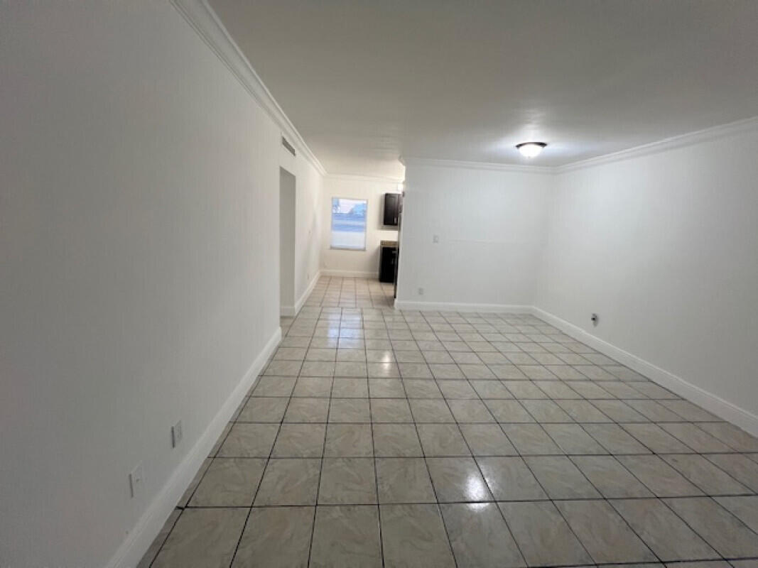 806 9th Street 43 Property Photo 1