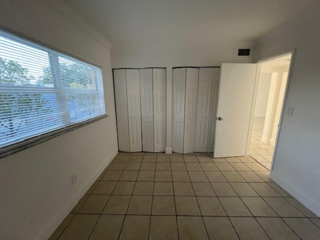 806 9th Street 43 Property Photo 5