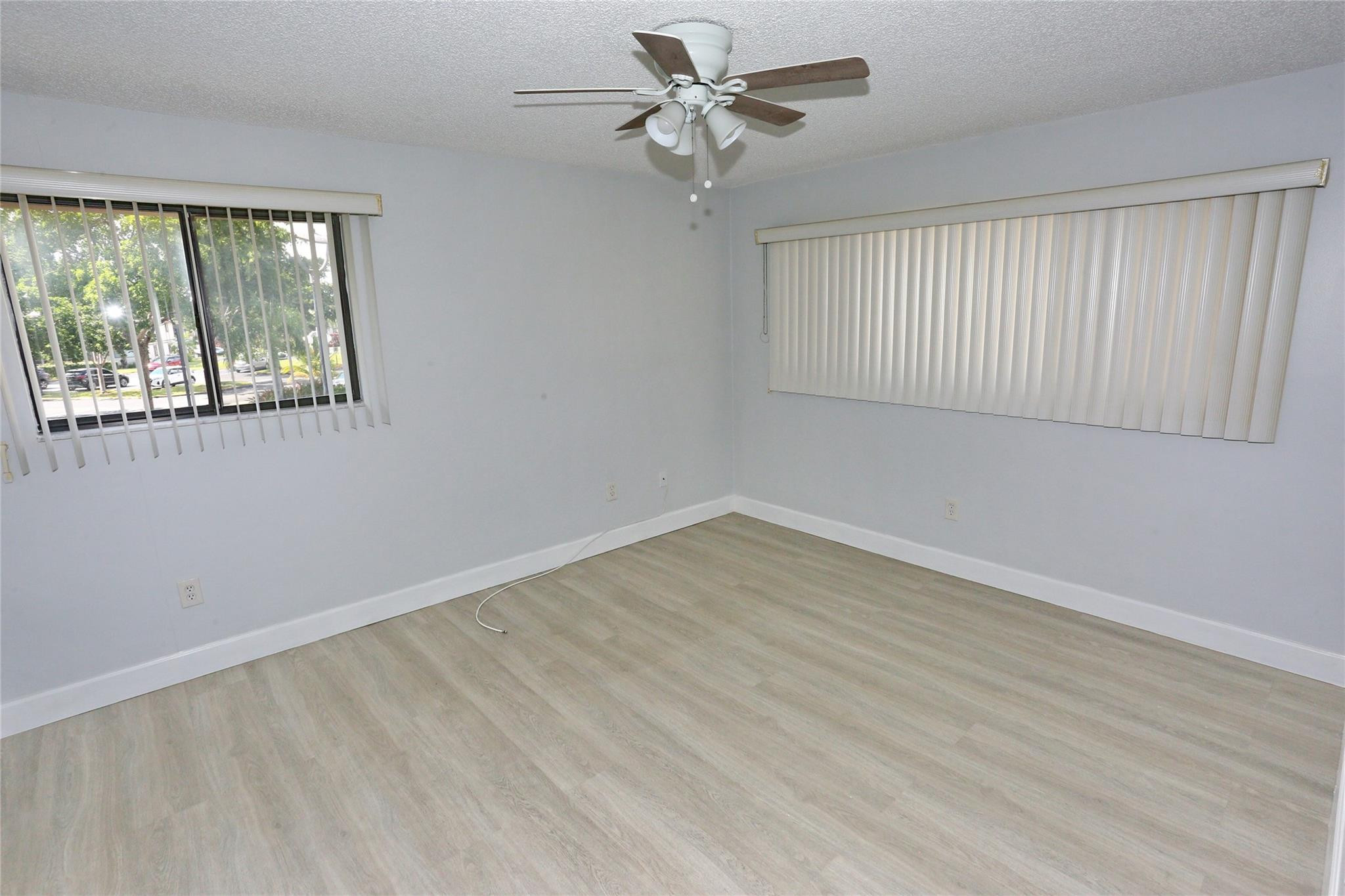 9712 S Belfort Circle Property Photo 22