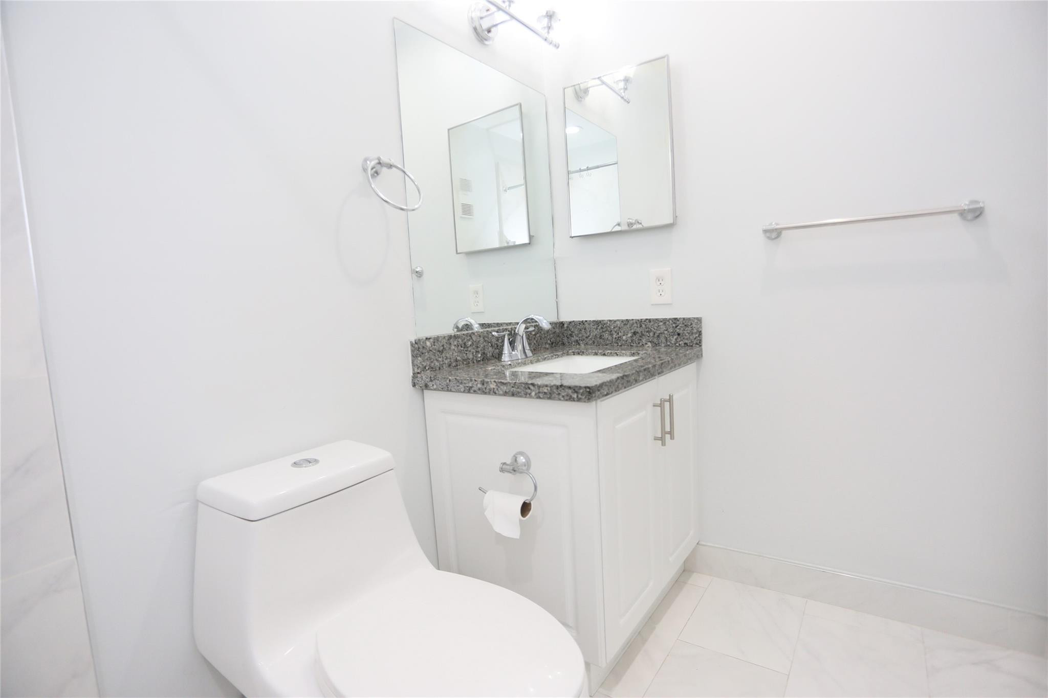9712 S Belfort Circle Property Photo 28