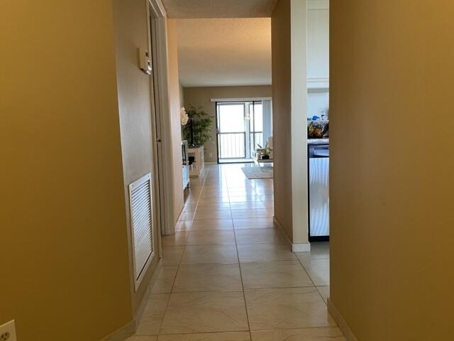 7076 Huntington Lane 805 Property Photo 12