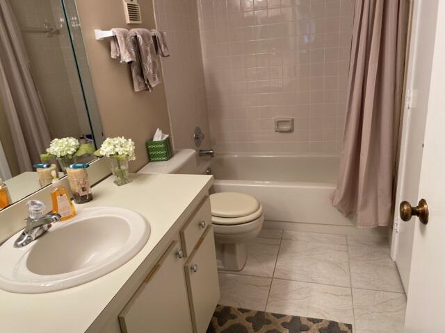 7076 Huntington Lane 805 Property Photo 15